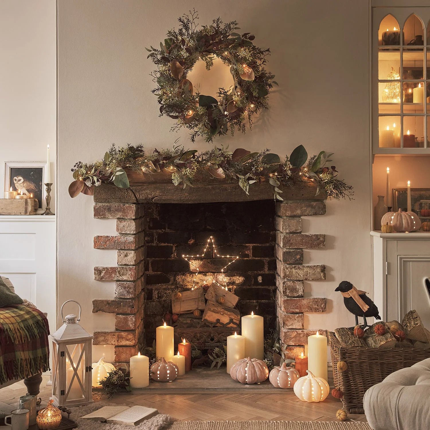 1.5m Pre Lit Autumn & Christmas Garland - Image 4