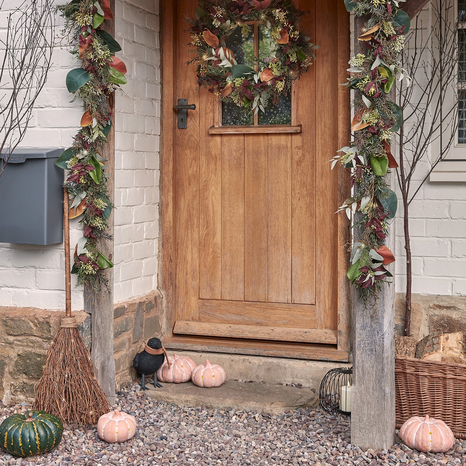 1.5m Pre Lit Autumn & Christmas Garland - Image 5