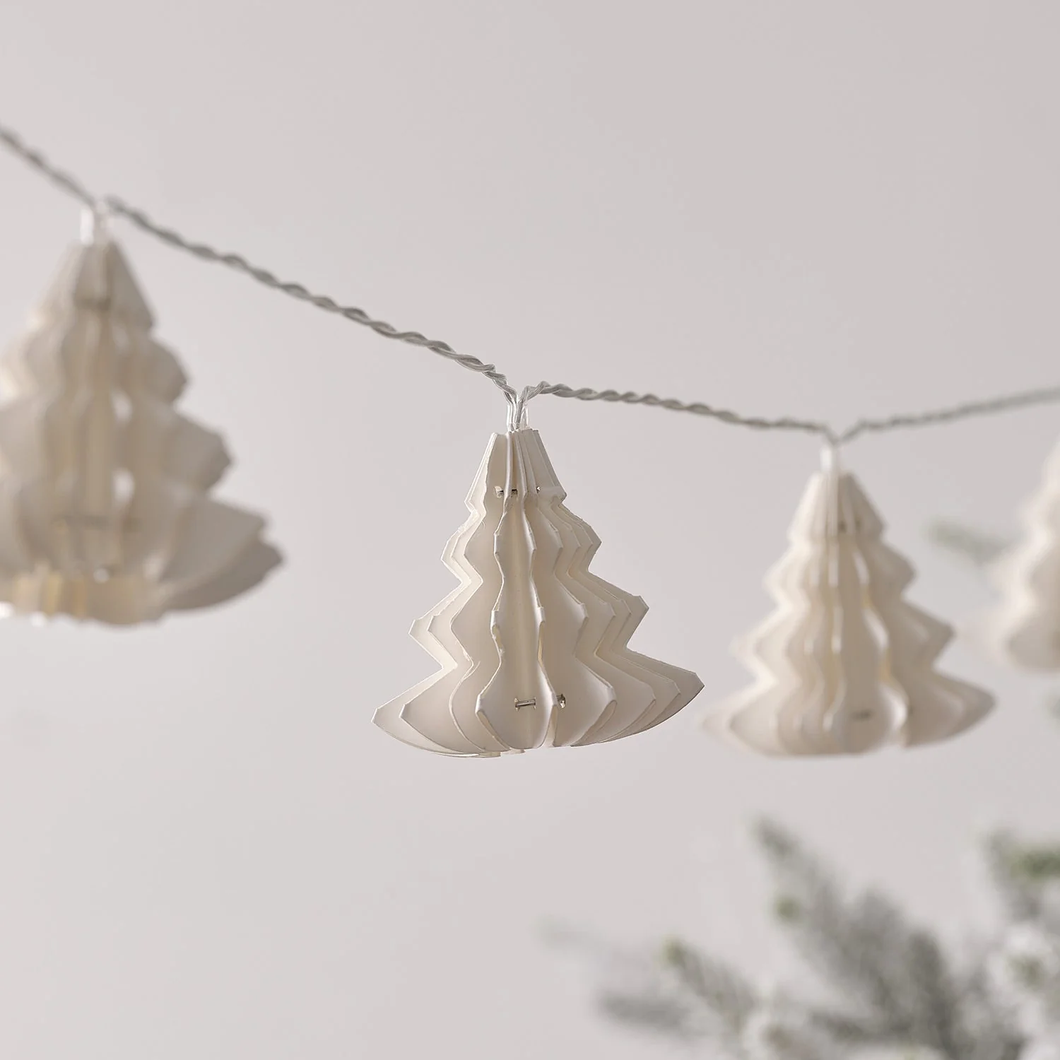 1.8m Paper Christmas Tree LED String Lights - Image 4