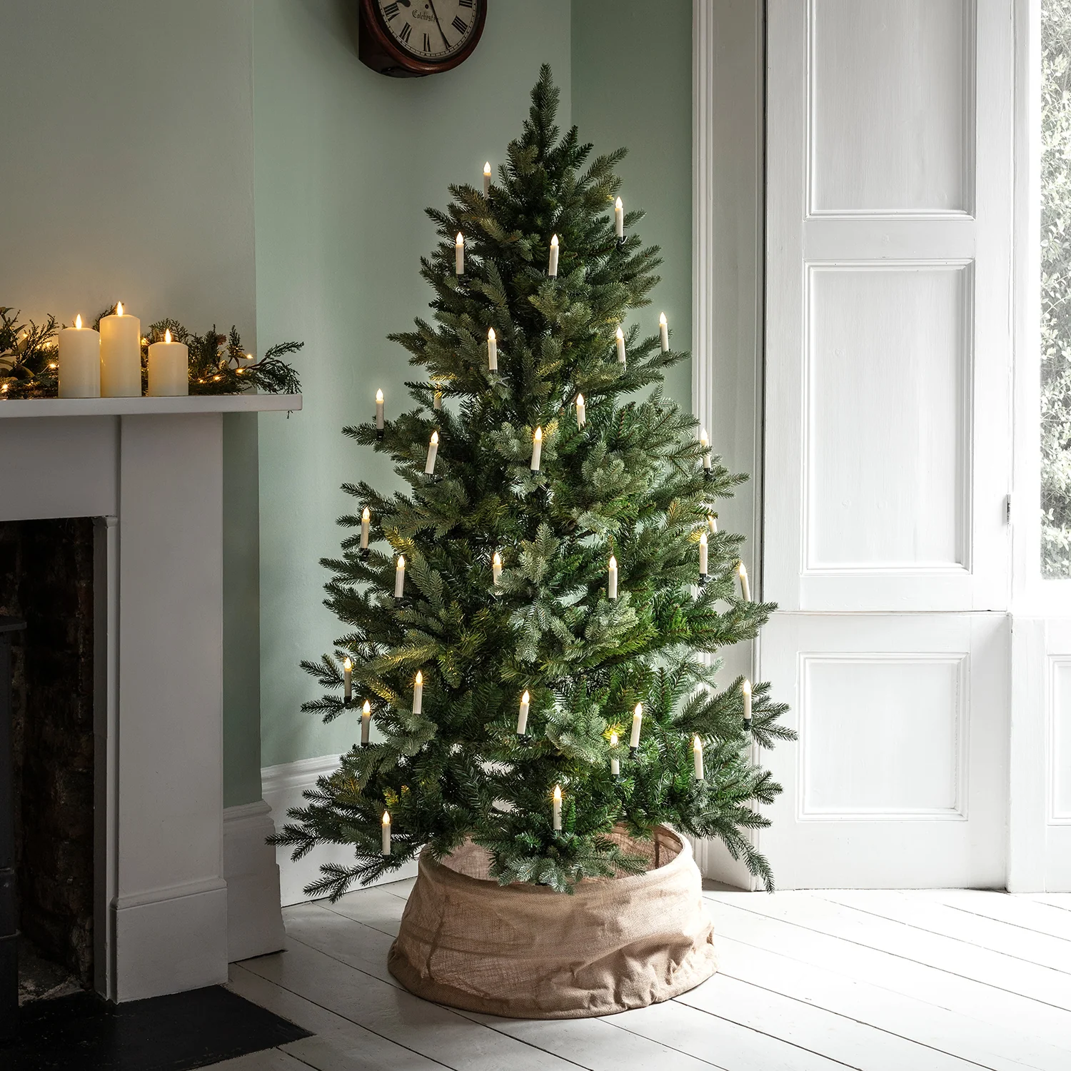 10 Ivory LED Christmas Tree Candles - Image 4