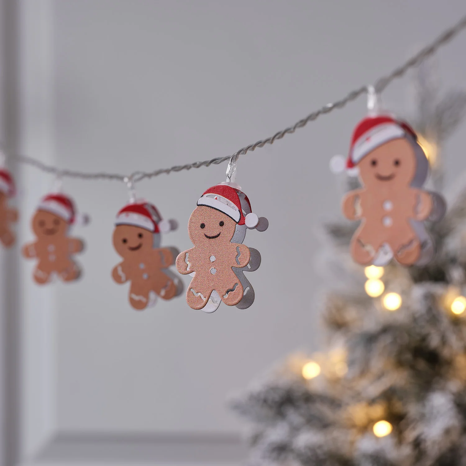 10 Gingerbread LED String Lights - Image 2