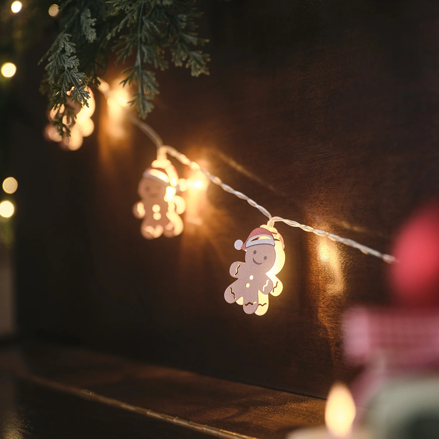 10 Gingerbread LED String Lights - Image 4