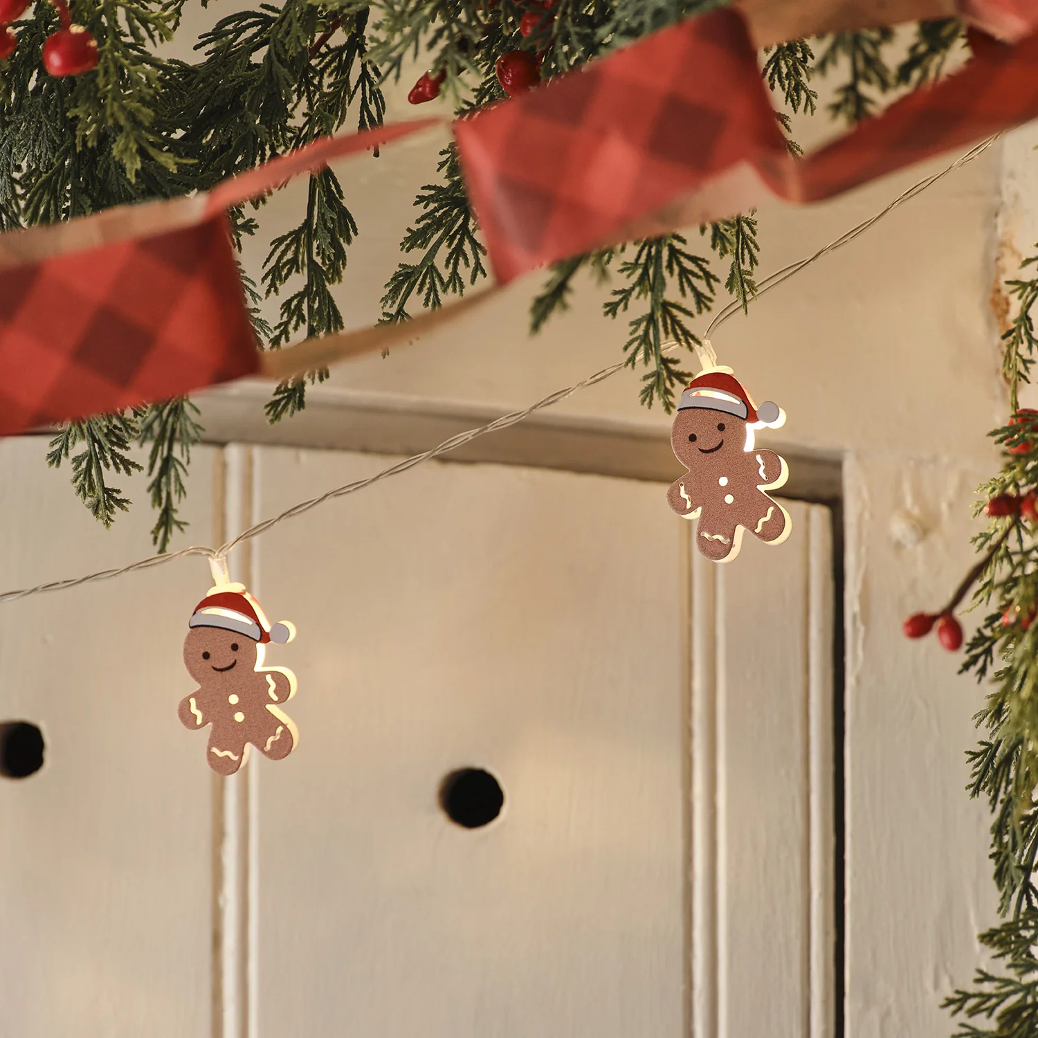 10 Gingerbread LED String Lights - Image 5