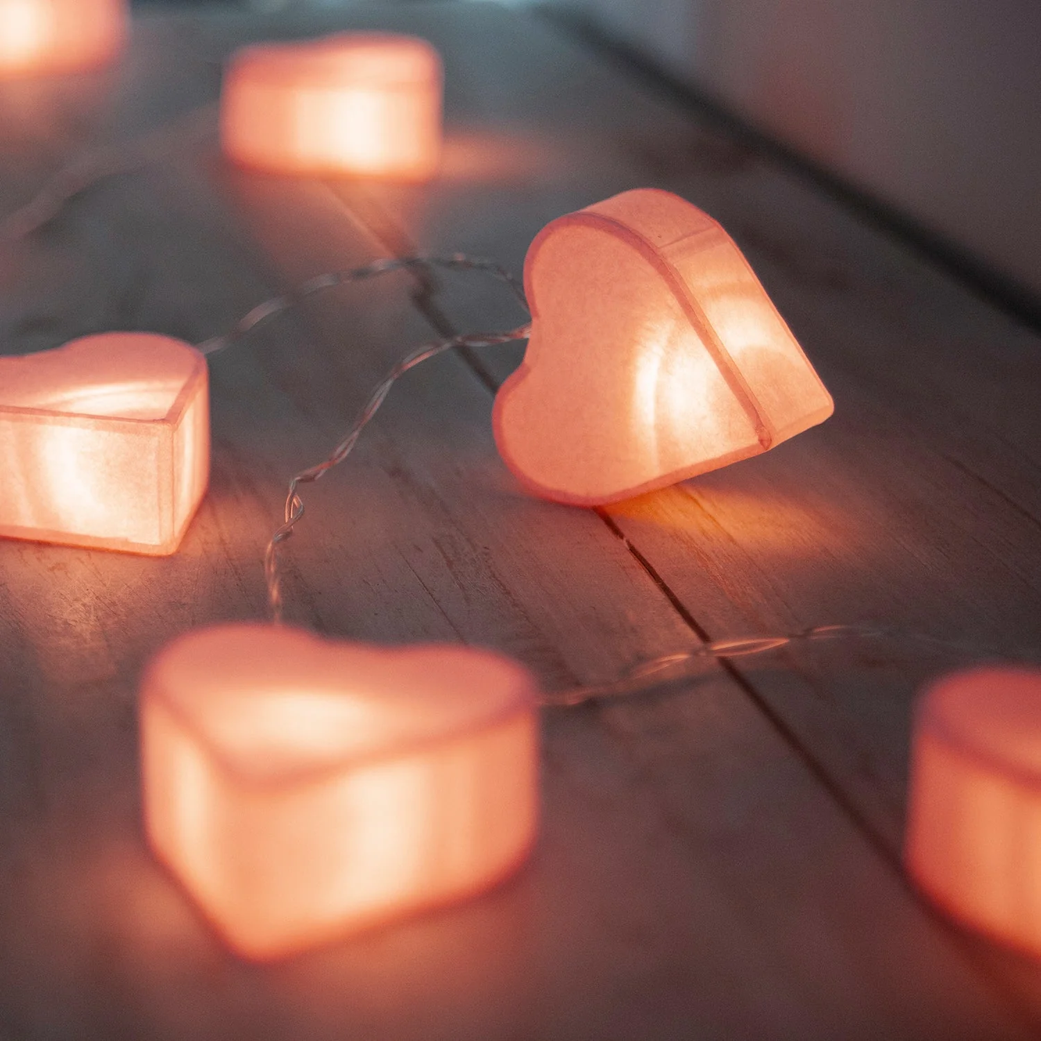 10 LED Paper Heart Battery Fairy Lights - Image 3