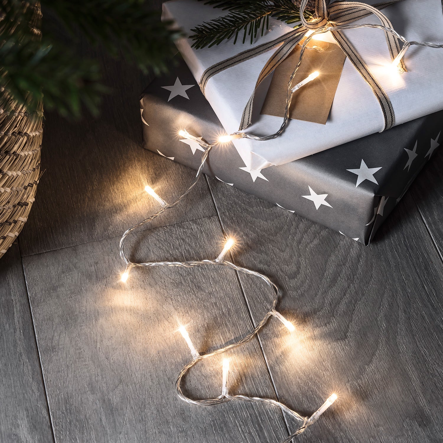 100 Warm White LED Fairy Lights On Clear Cable - Image 7