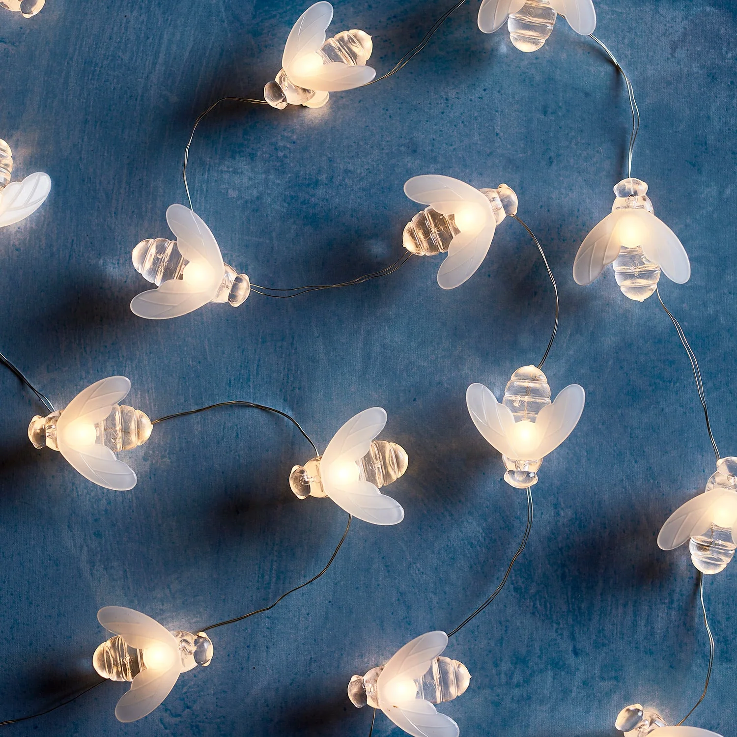 20 Bee Outdoor Micro Fairy Lights - Image 3