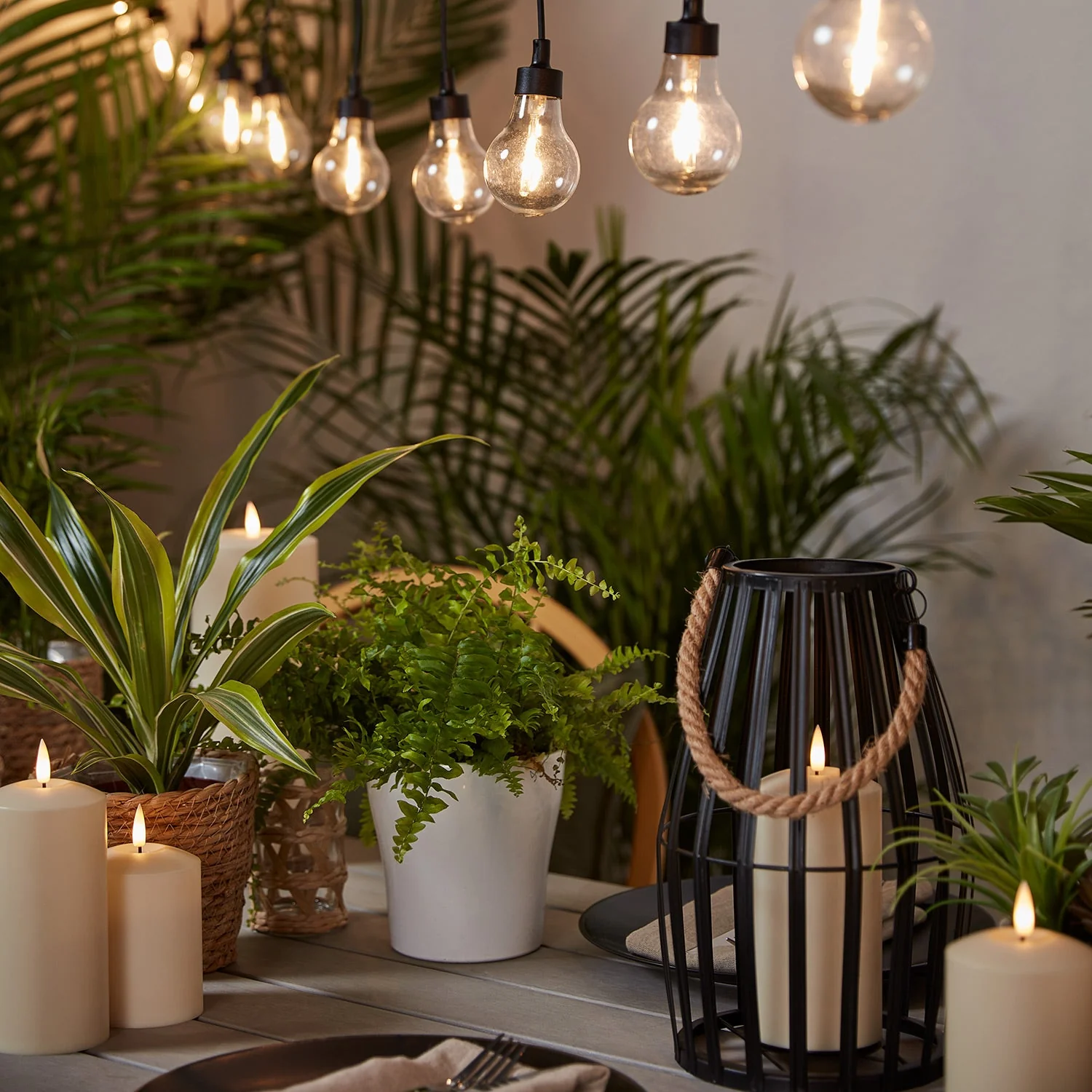 20 Drop Bulb Vintage Style Premium Solar Festoon Lights - Image 4