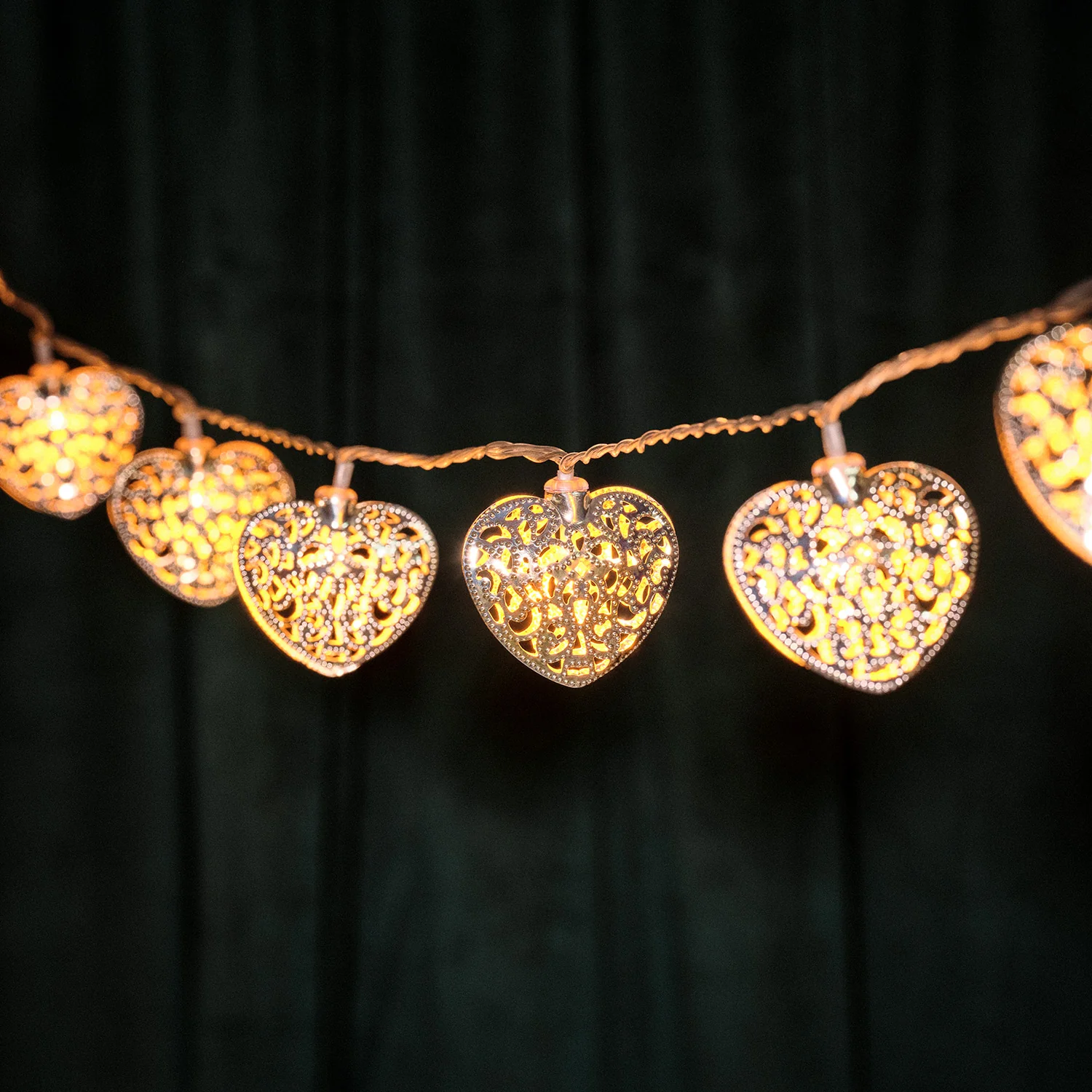 20 LED Silver Filigree Heart Indoor Fairy Lights - Image 6
