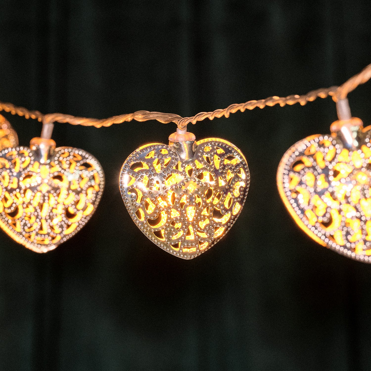 20 LED Silver Filigree Heart Indoor Fairy Lights - Image 7