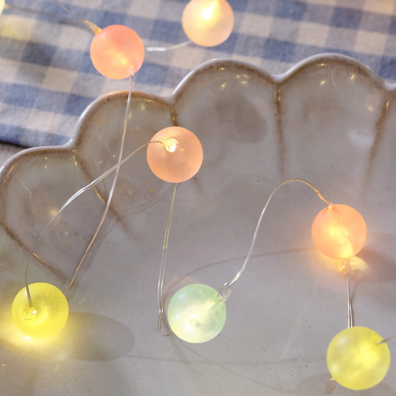 20 Pastel Ball LED Micro Lights - Image 3