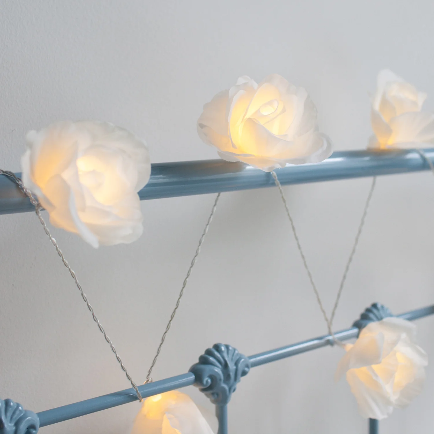 20 Warm White LED Juliet Rose Fairy Lights - Image 3