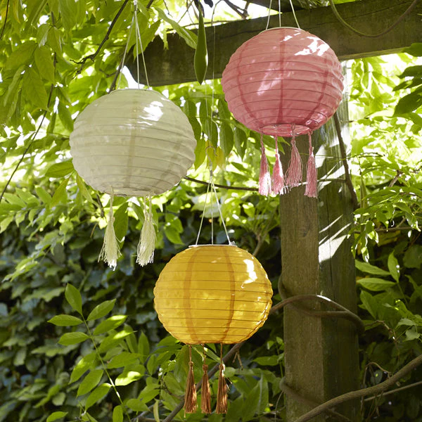 20cm Cream Lucena Tassel Solar Lantern - Image 5