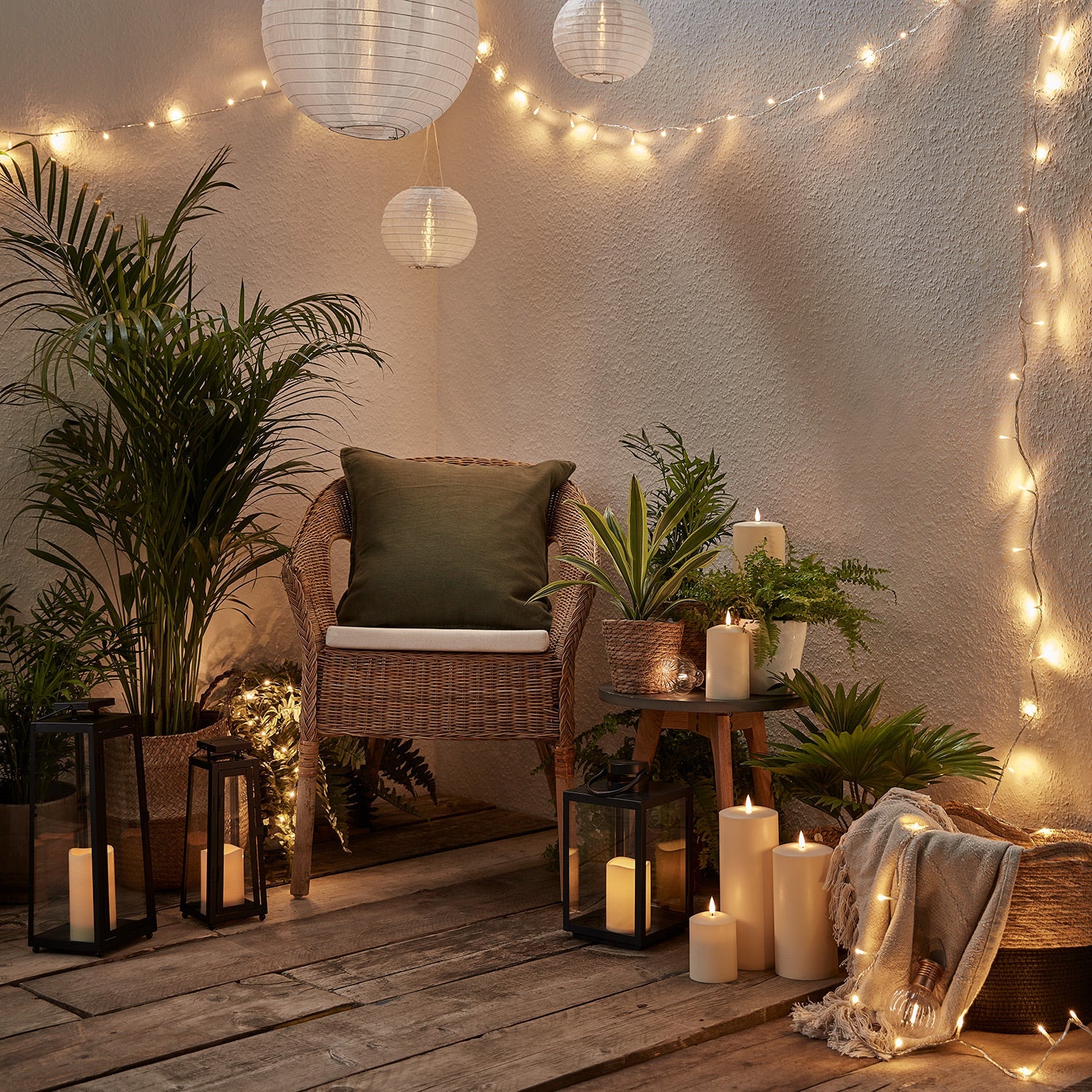 3 Cloud White Miami Solar Lanterns - Image 5