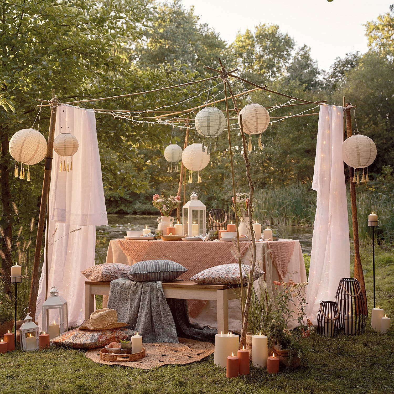 3 Pastel Lucena Tassel Hanging Solar Lanterns - Image 3
