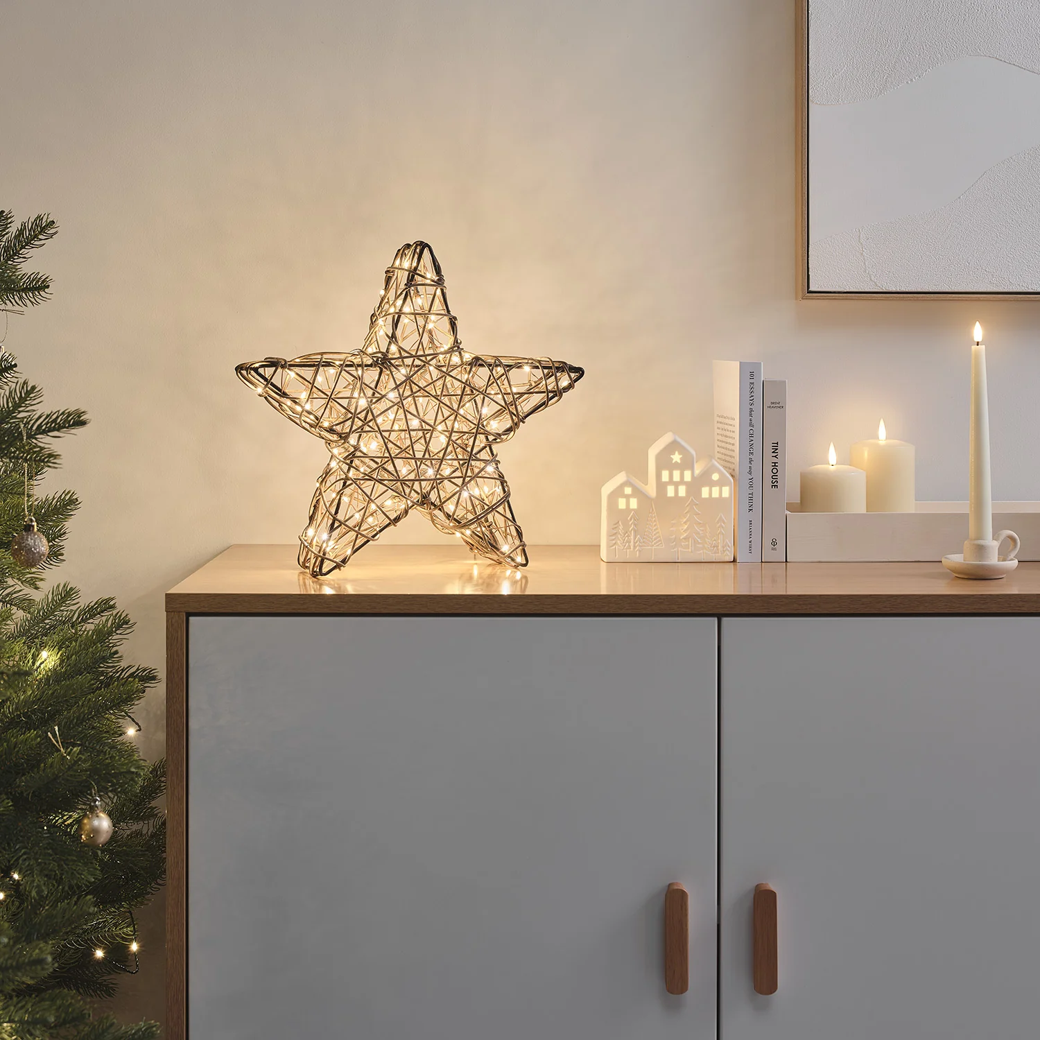 35cm Studley Rattan LED Star - Image 4