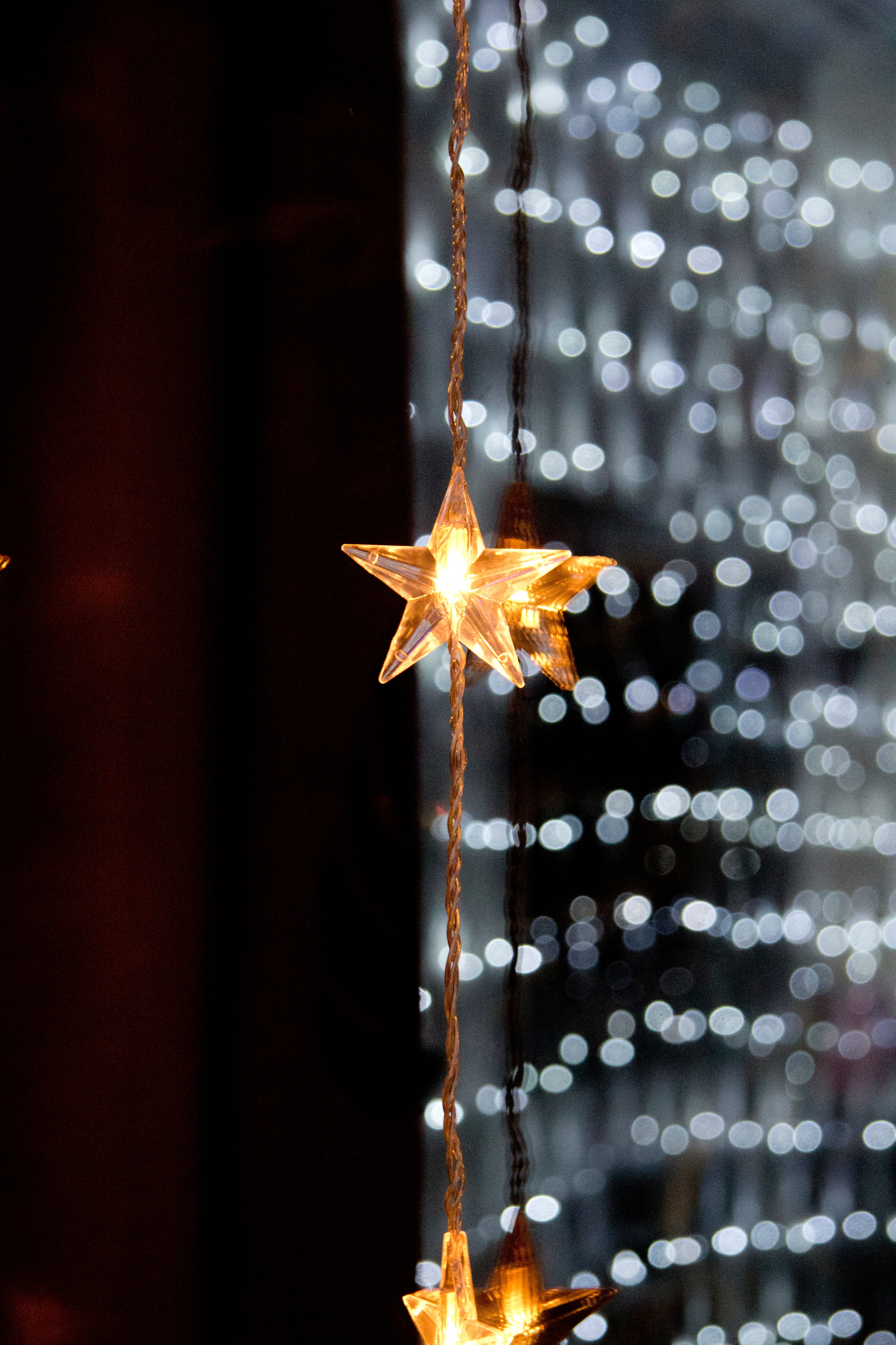 40 Warm White LED Star Curtain Light - Image 5