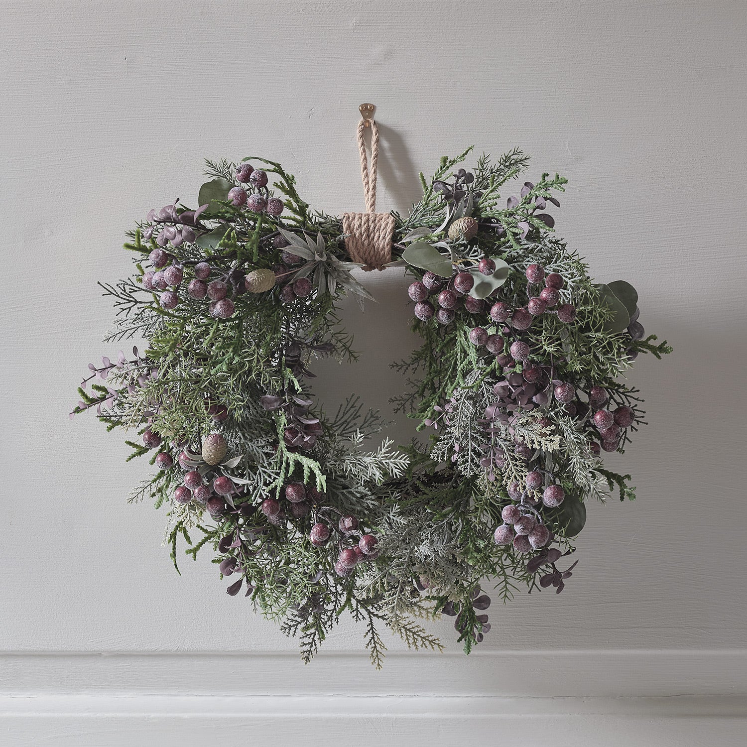 40cm Pre Lit Purple Berry Heart Wreath - Image 2