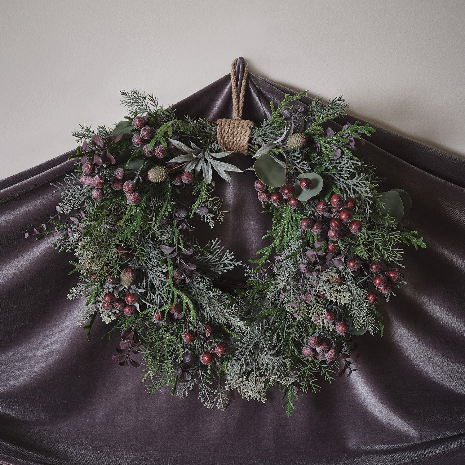 40cm Pre Lit Purple Berry Heart Wreath - Image 5