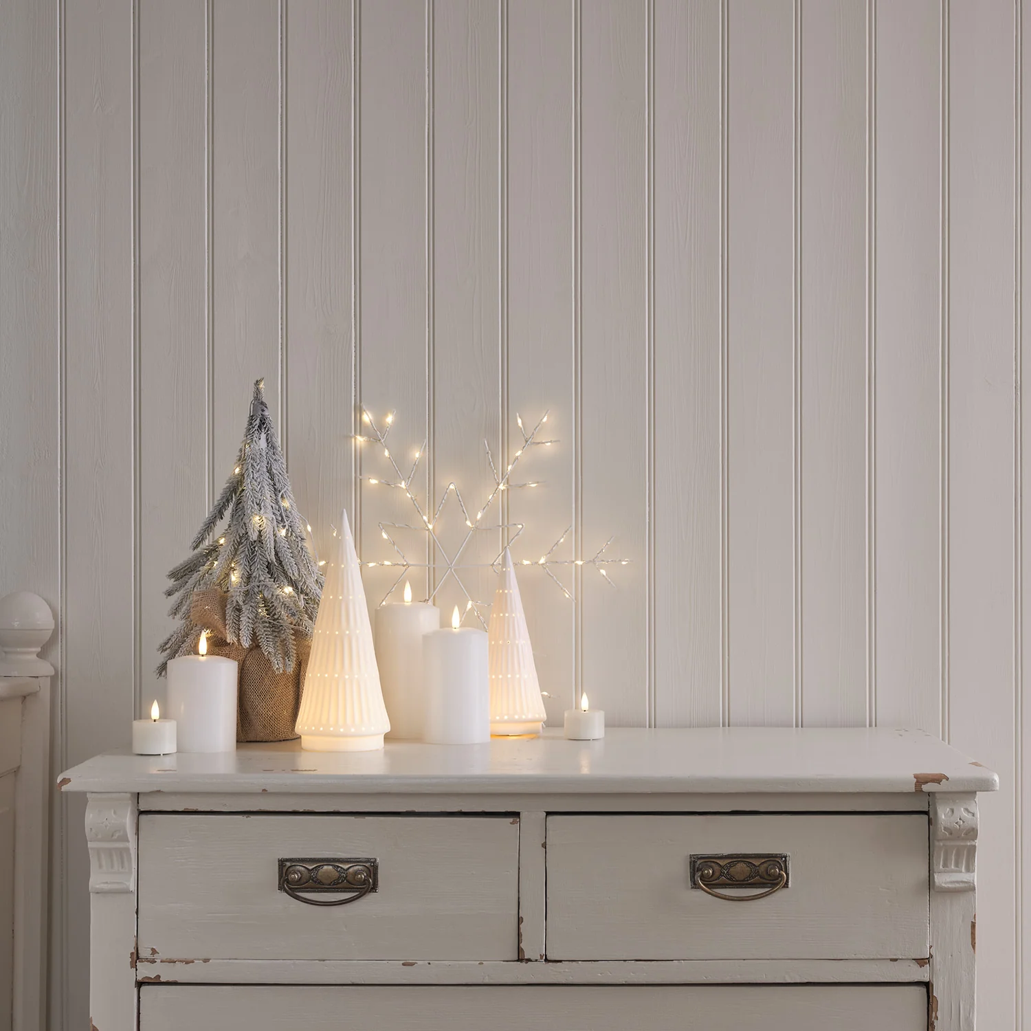 40cm Pre Lit Snowy Christmas Tree with Hessian Pot - Image 3