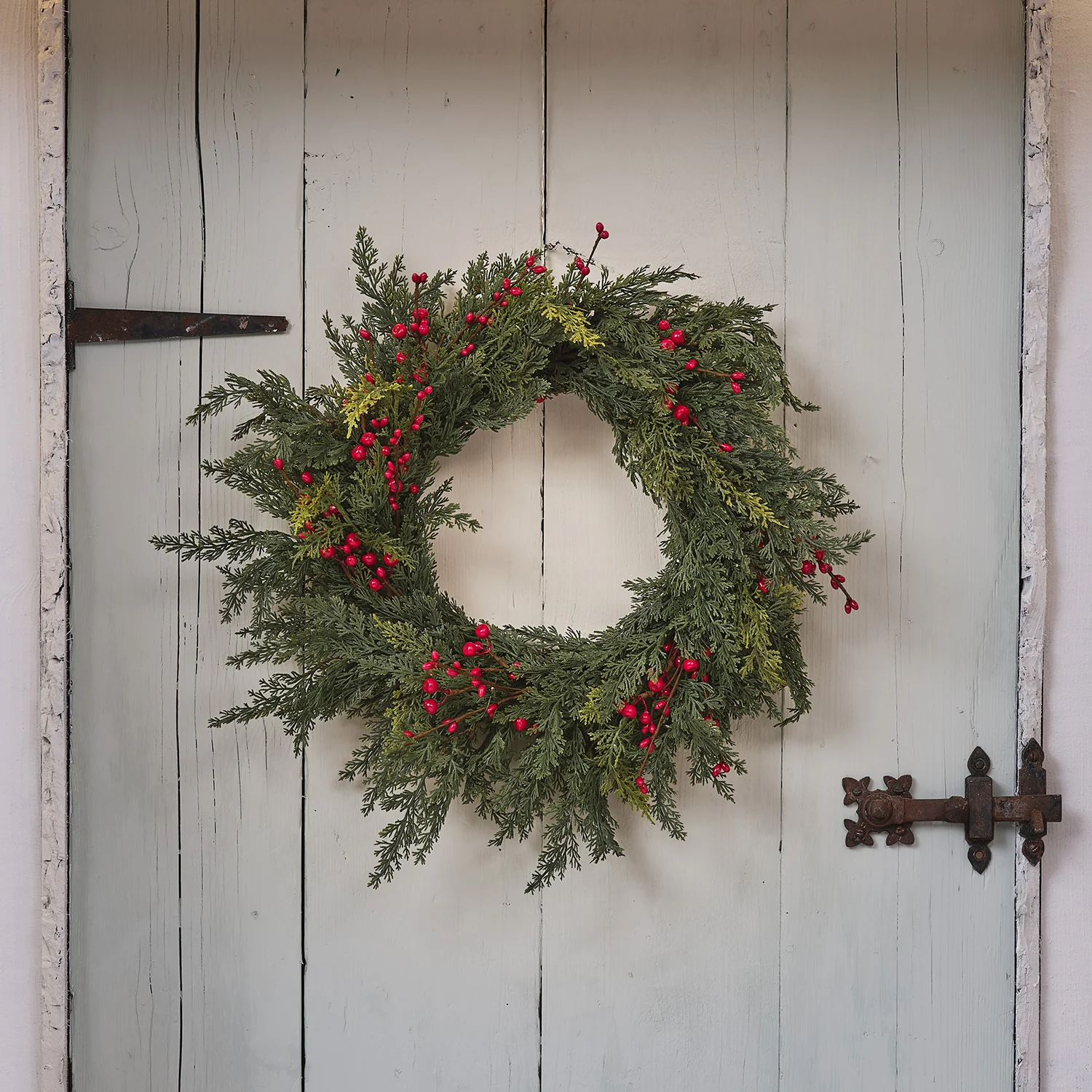 45cm Pre Lit Red Berry Christmas Wreath - Image 5