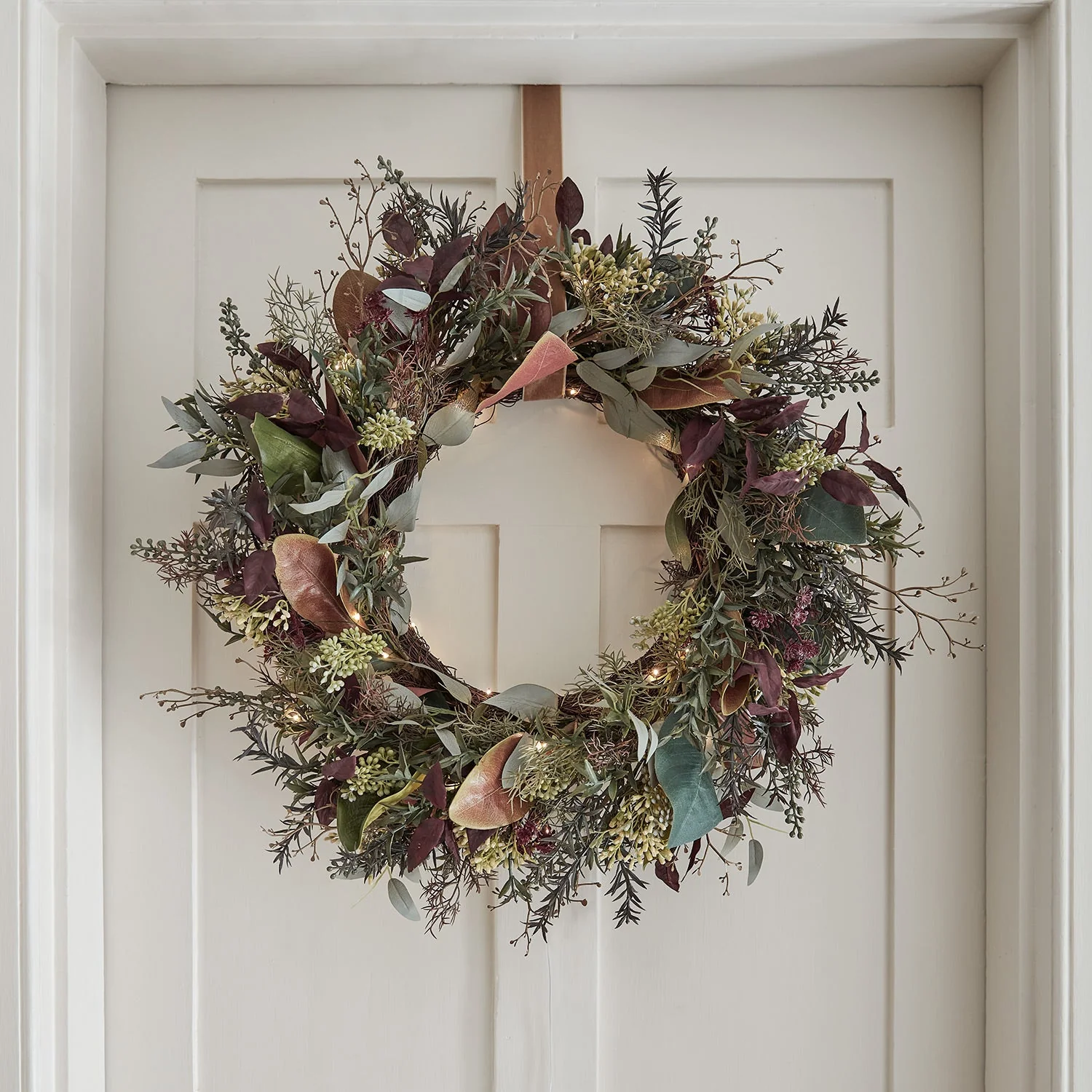 60cm Pre Lit Autumn Winter Wreath - Image 3