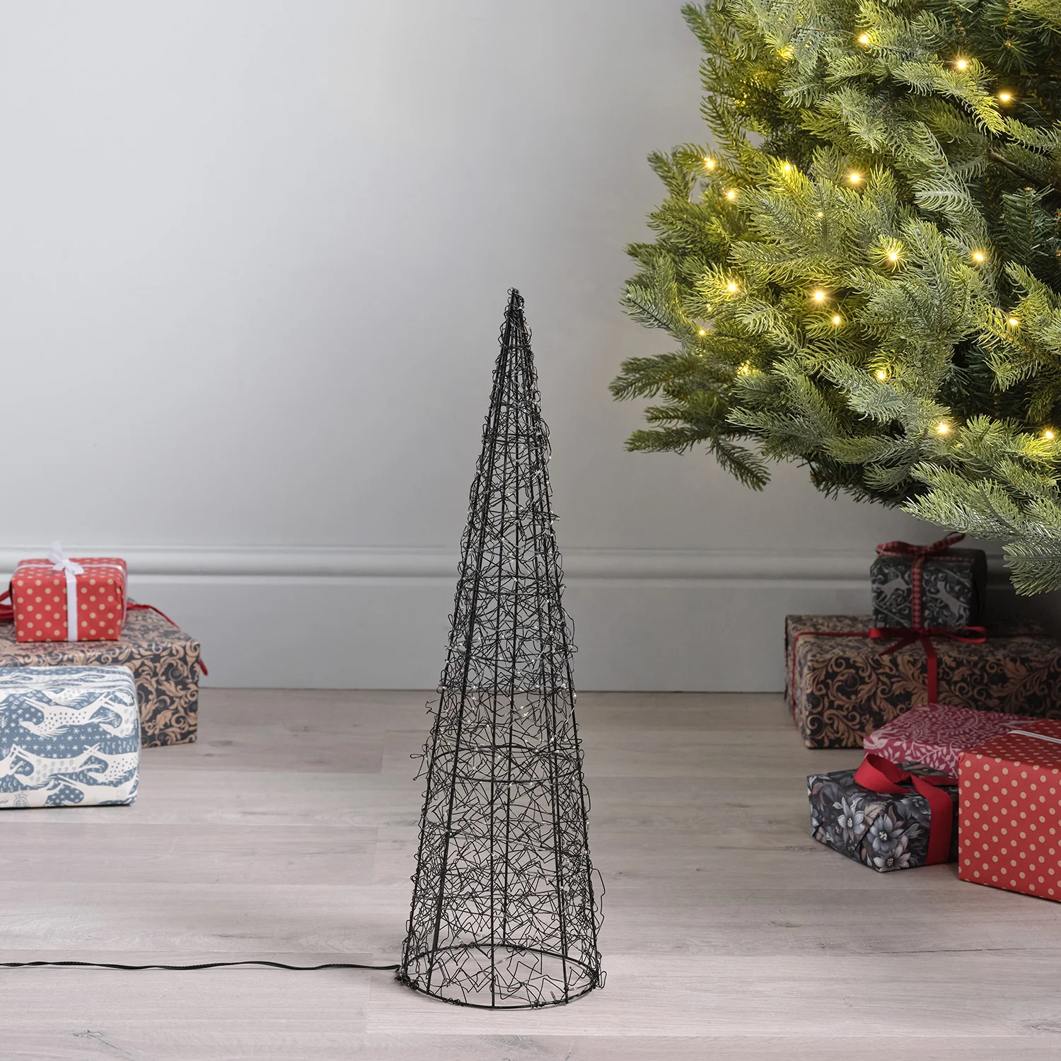60cm Warm White Micro LED Wire Cone - Image 5