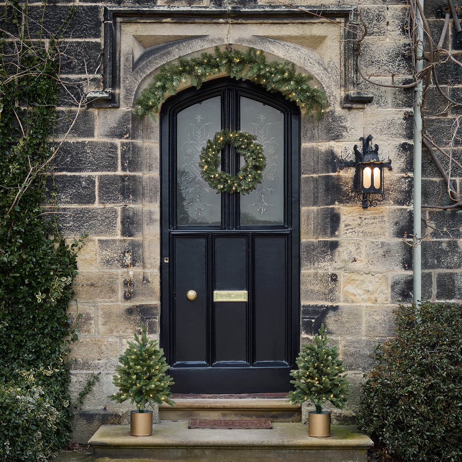 75cm Pre Lit Outdoor Christmas Tree - Image 2
