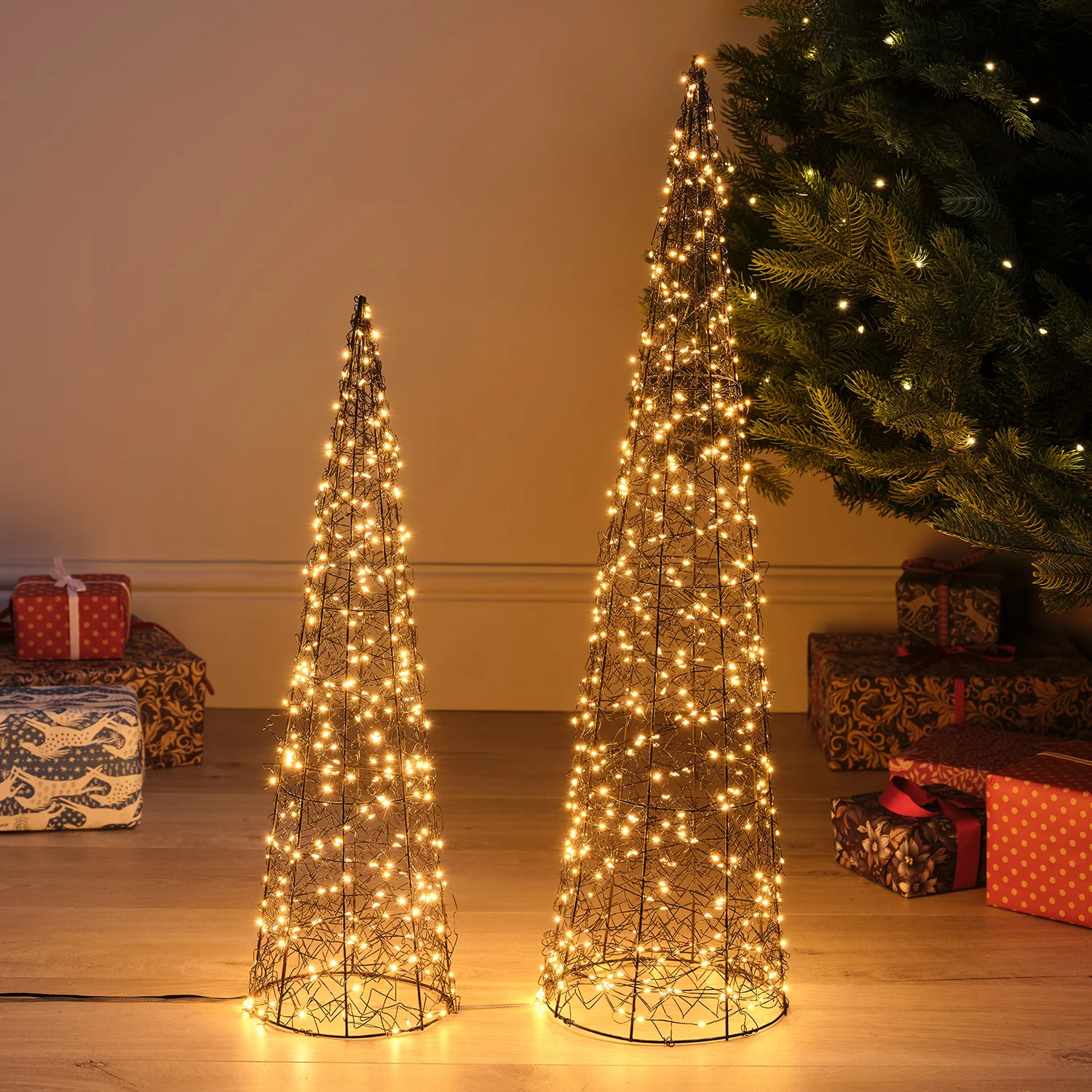 80cm Warm White Micro LED Wire Cone - Image 3