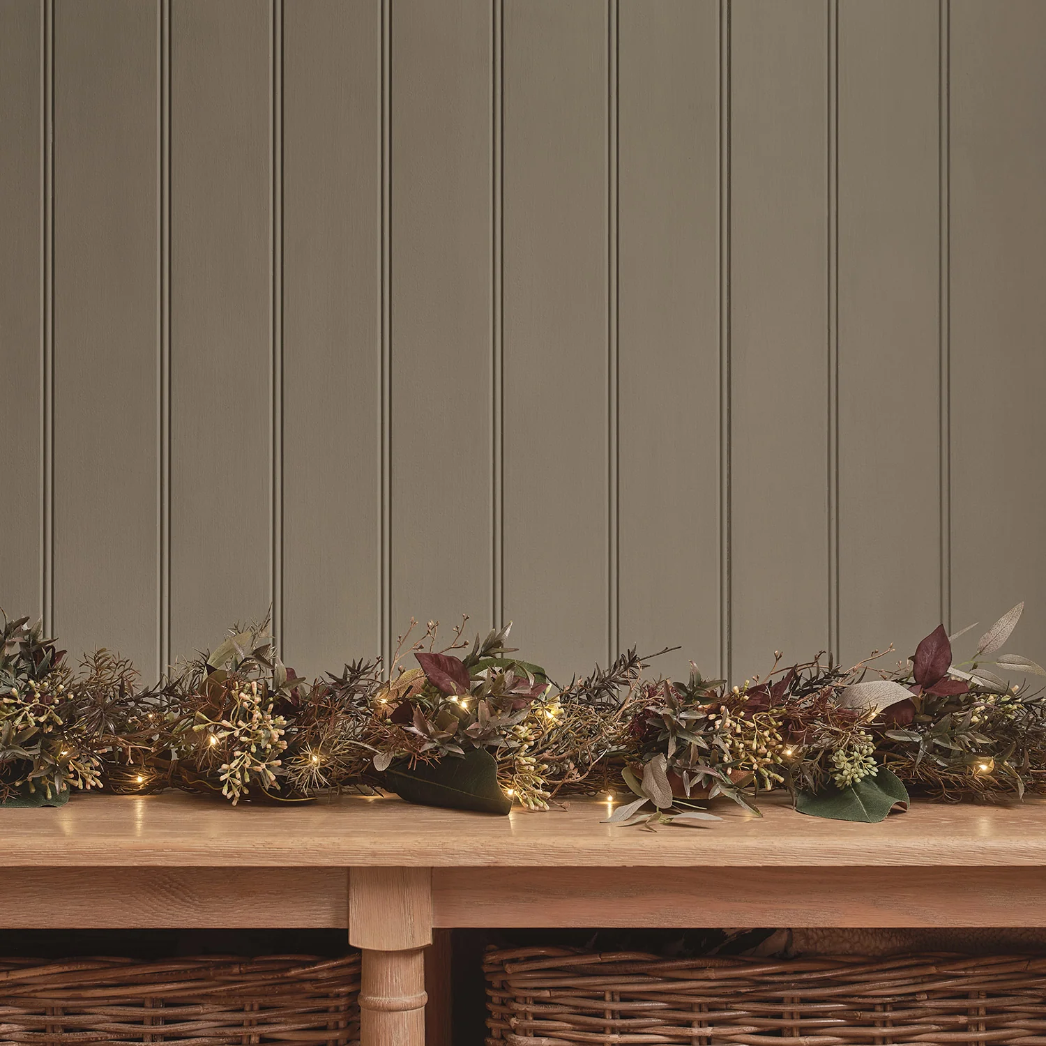 2m Pre Lit Autumn Winter Garland - Image 8