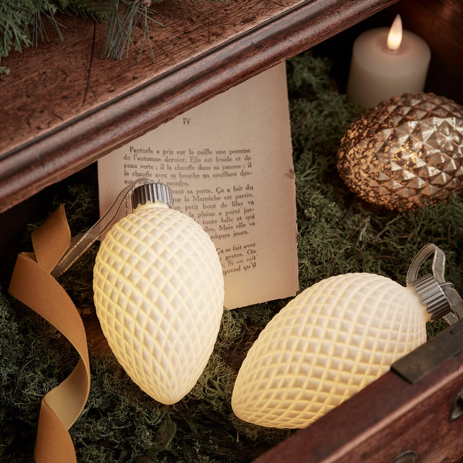 Ceramic Pinecone LED Christmas Bauble Trio - Image 3