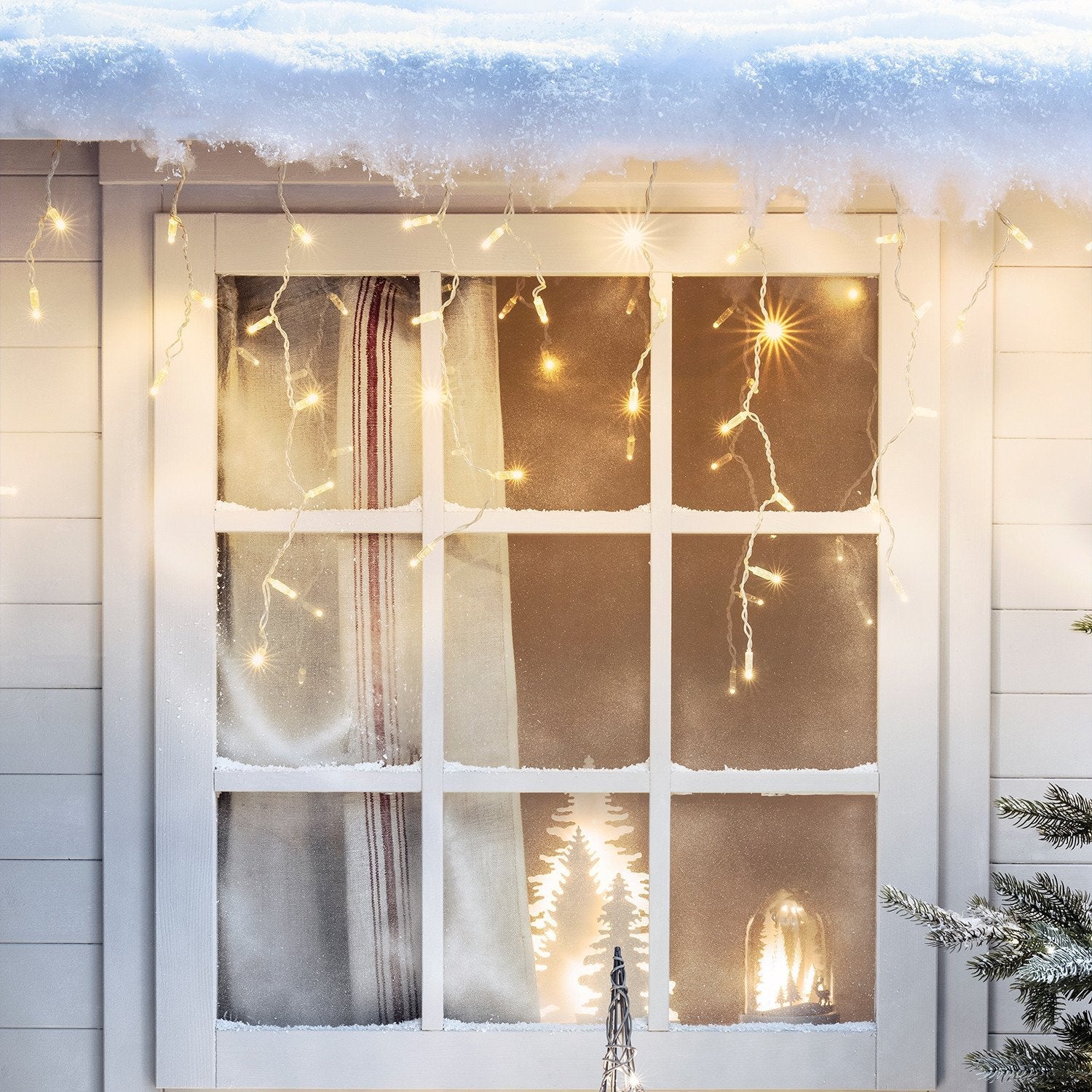 Core Connect 8m 256 Warm White Connectable Icicle Lights Clear Cable - Image 5