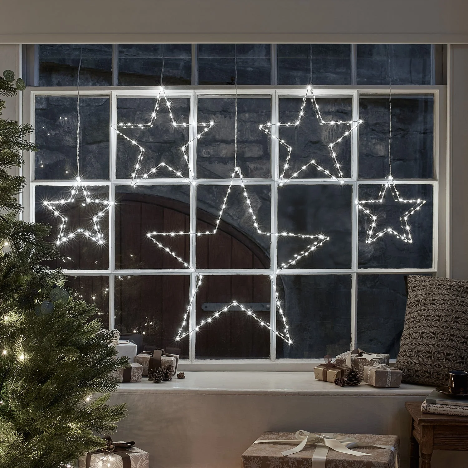 Dual Colour LED Osby Star Curtain Light - Image 3