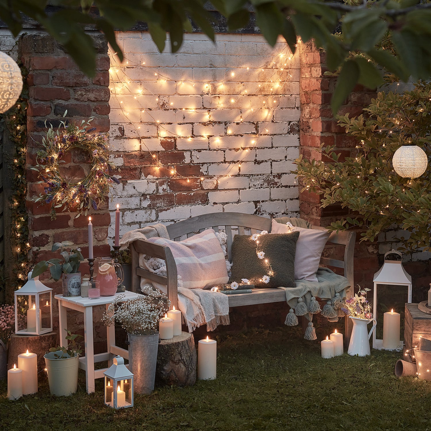 Essential Connect 30m 300 Warm White Connectable Fairy Lights Clear Cable - Image 10