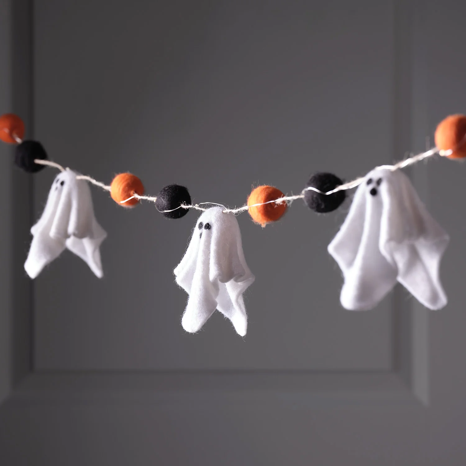 Felt Ghost LED Halloween Garland - Image 5