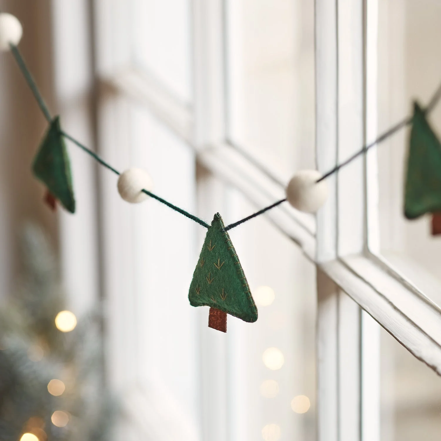 Felt Tree Christmas Garland - Image 3