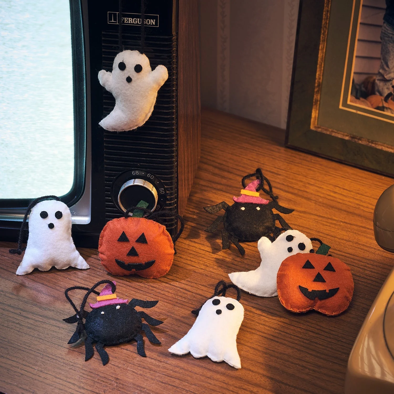 Felt Twig Tree & Felt Halloween Hanging Decorations Bundle - Image 2