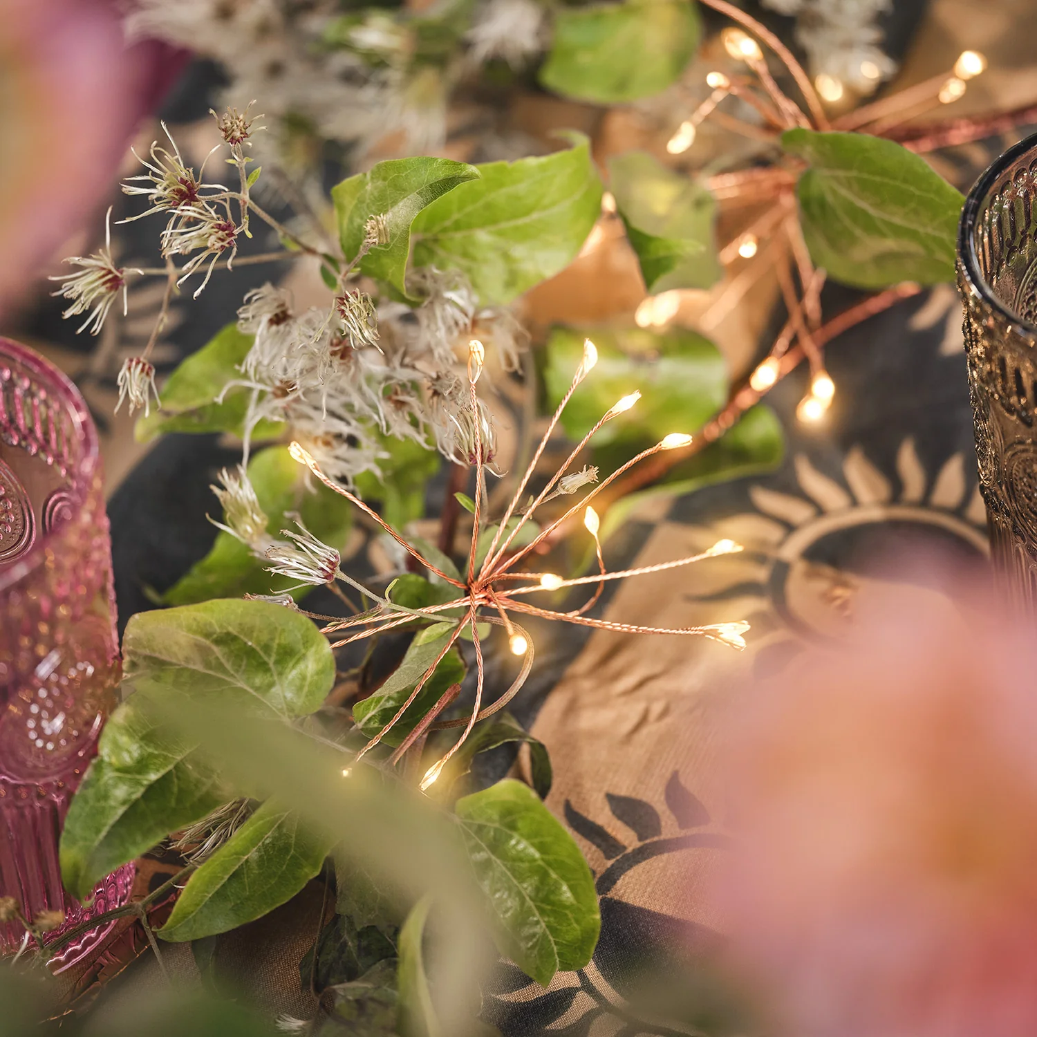Gold Starburst Garland - Image 2