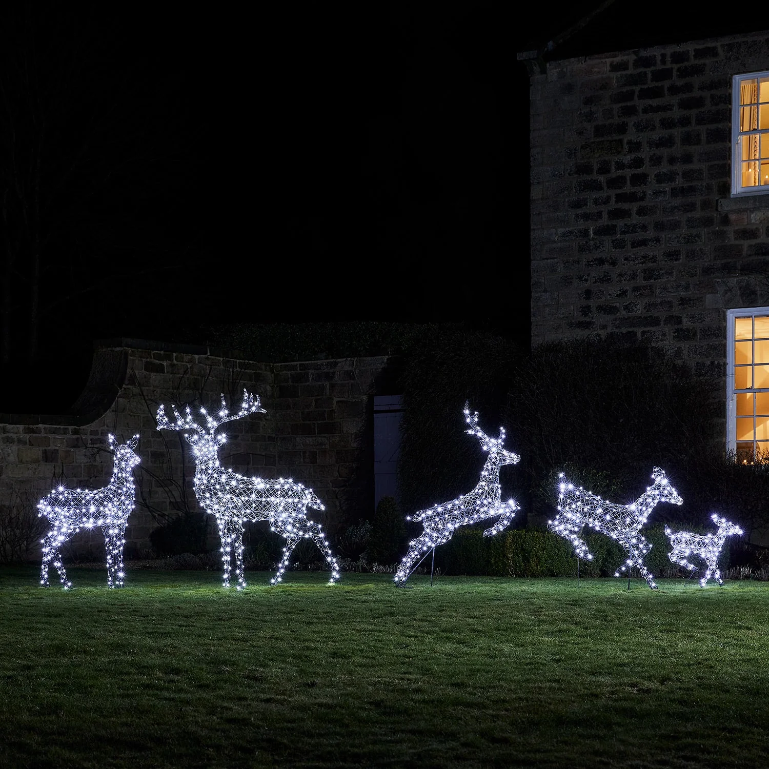 Set of 3 Regular Harlow Rattan Dual Colour LED Light Up Reindeer Family - Image 8