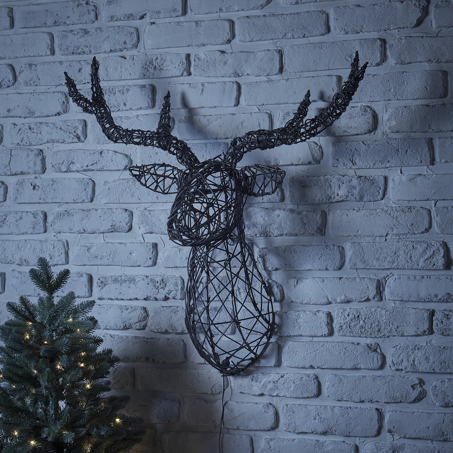 80cm Harlow Rattan Stag's Head Dual Colour LED Wall Light - Image 11