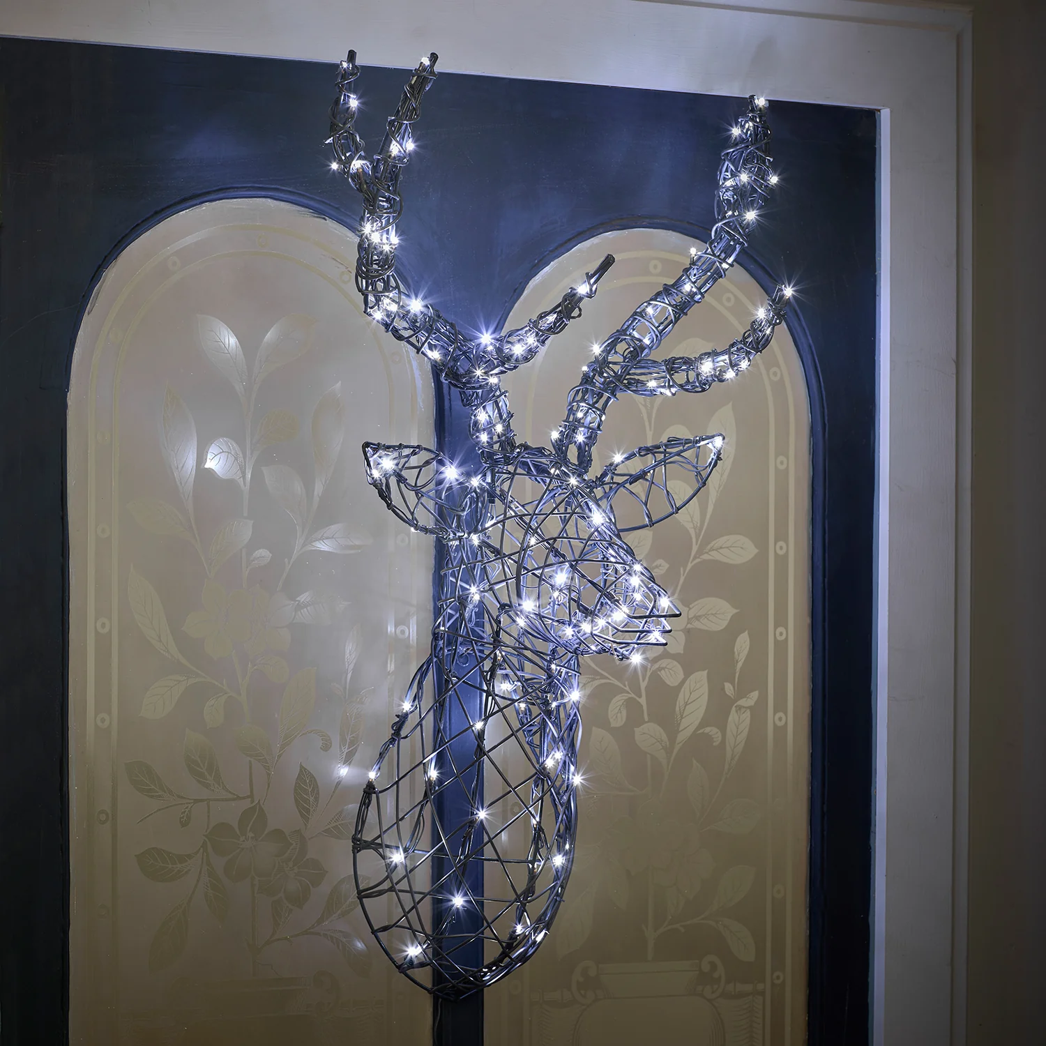 80cm Harlow Rattan Stag's Head Dual Colour LED Wall Light - Image 3
