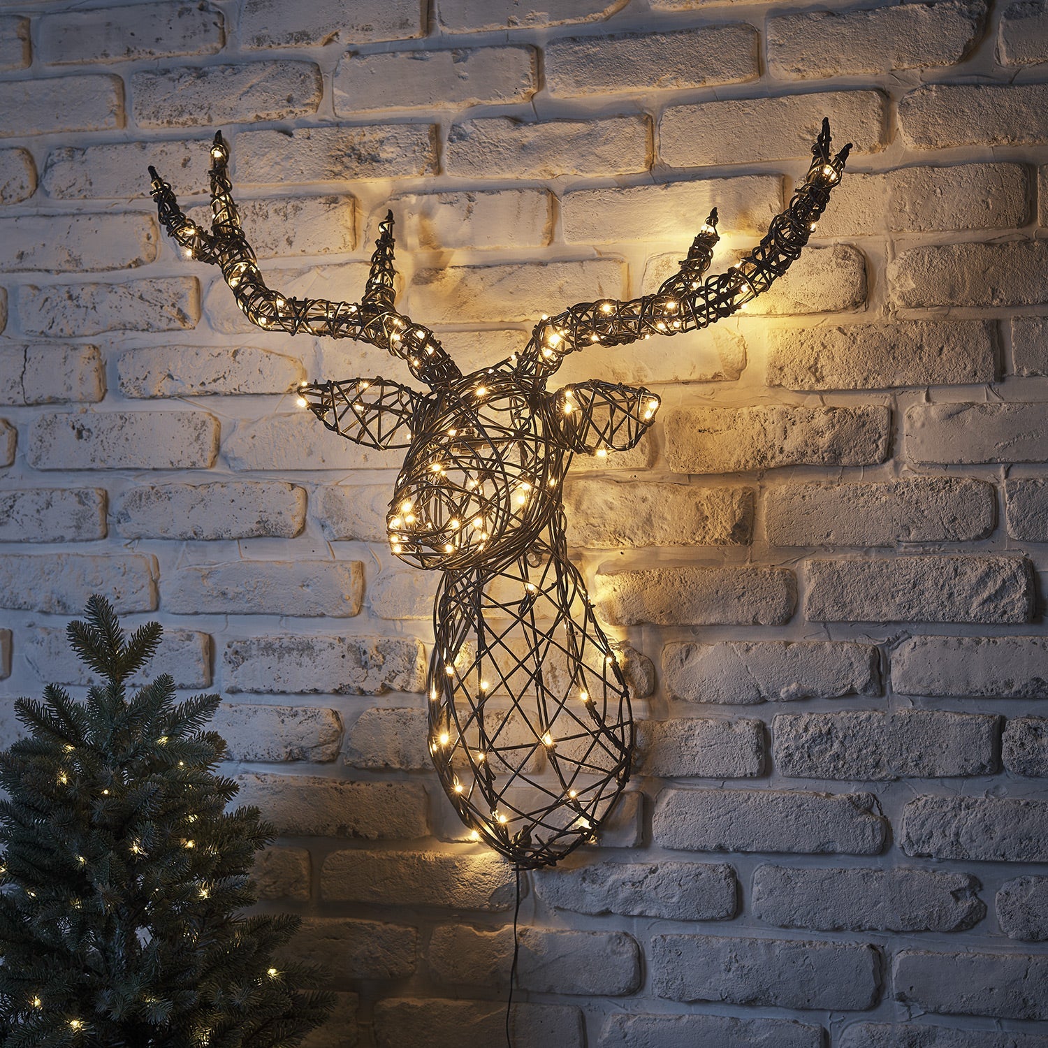 80cm Harlow Rattan Stag's Head Dual Colour LED Wall Light - Image 8