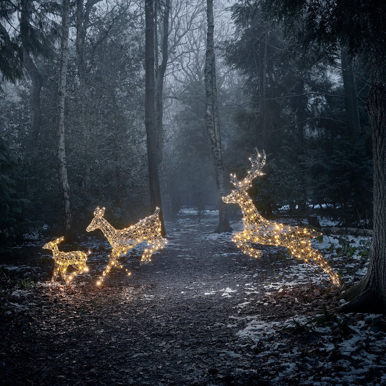 1.4m Regular Harlow Rattan Stag Dual Colour LED Light Up Reindeer - Image 10