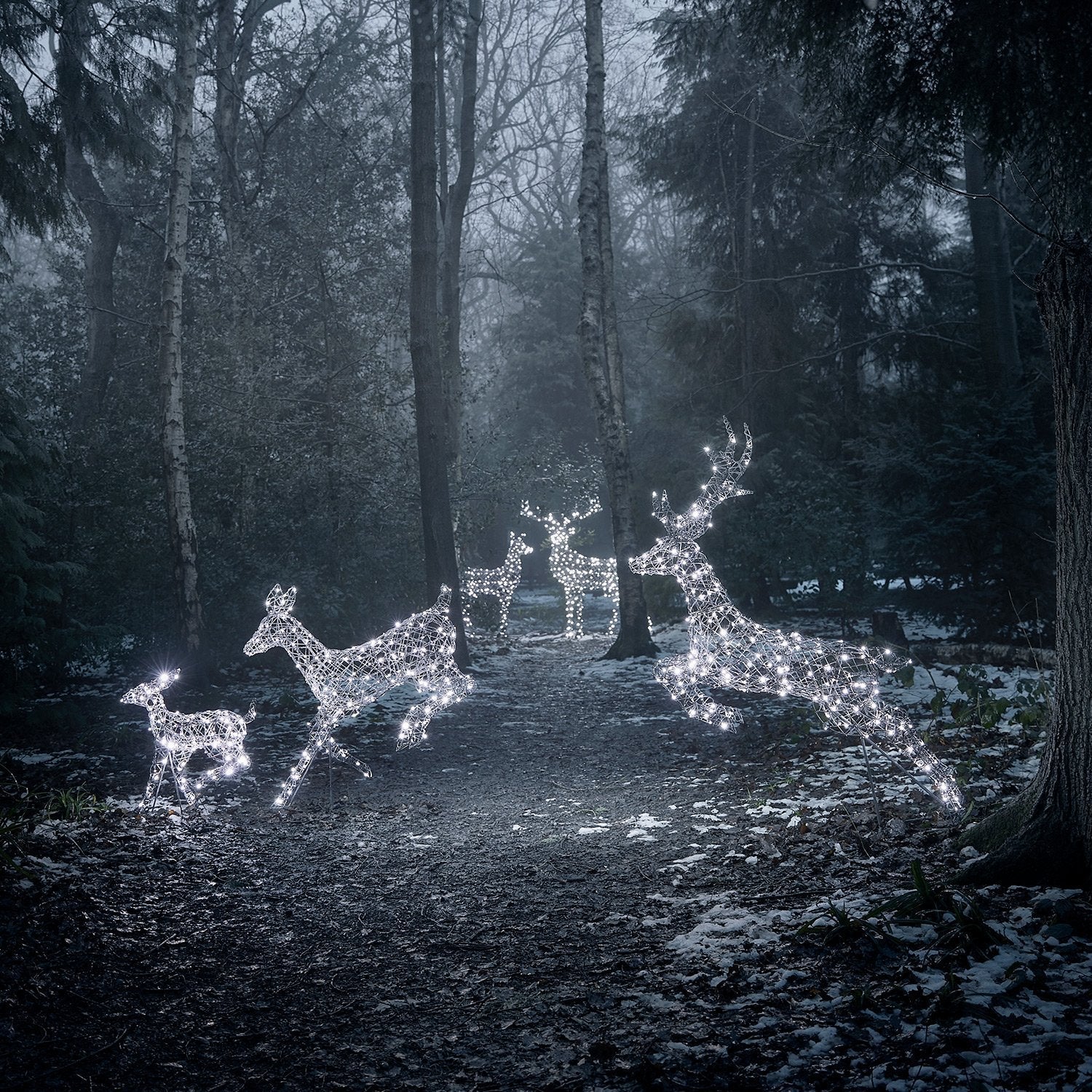 1.4m Regular Harlow Rattan Stag Dual Colour LED Light Up Reindeer - Image 15