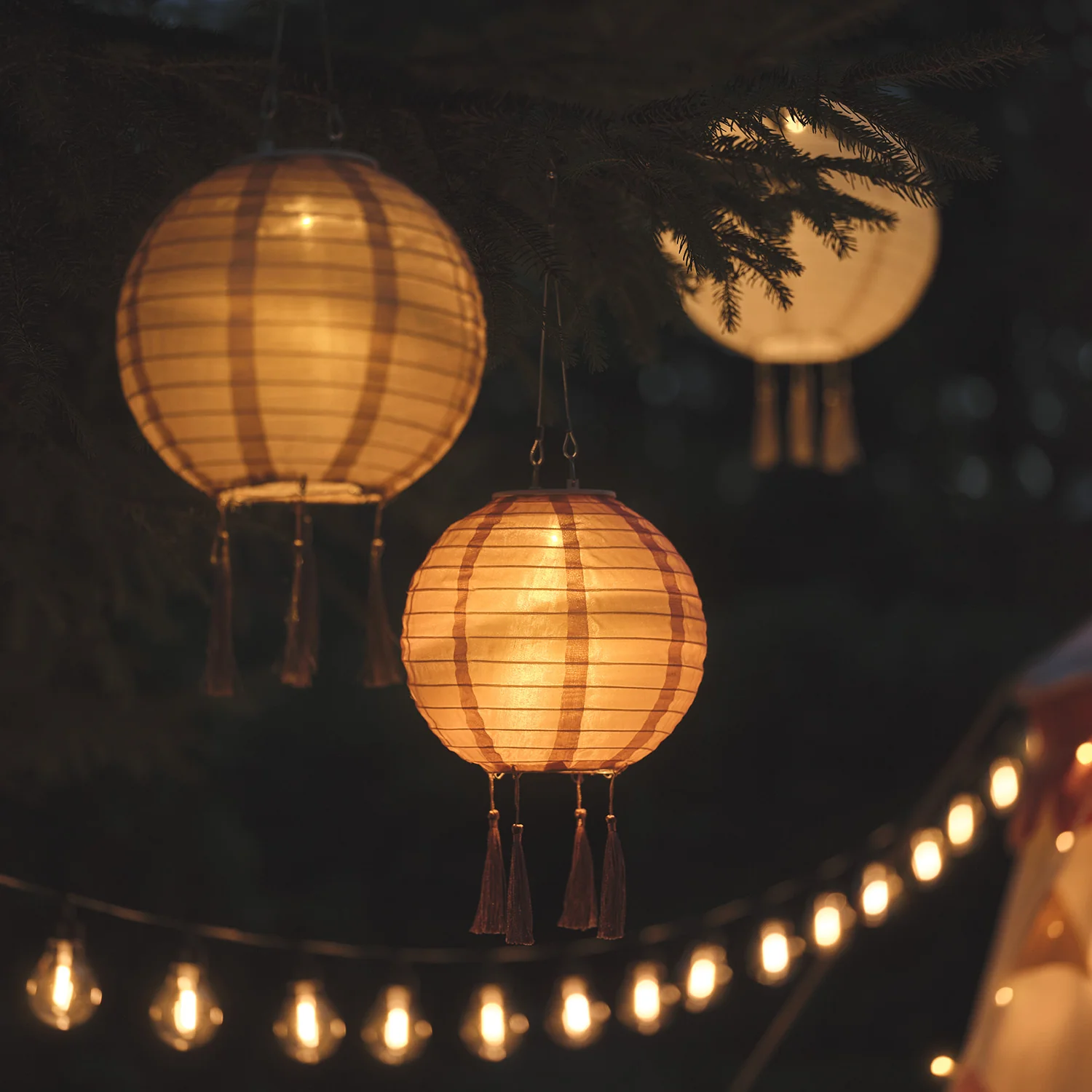 Set of 3 Lucena Tassel Solar Lanterns - Image 7