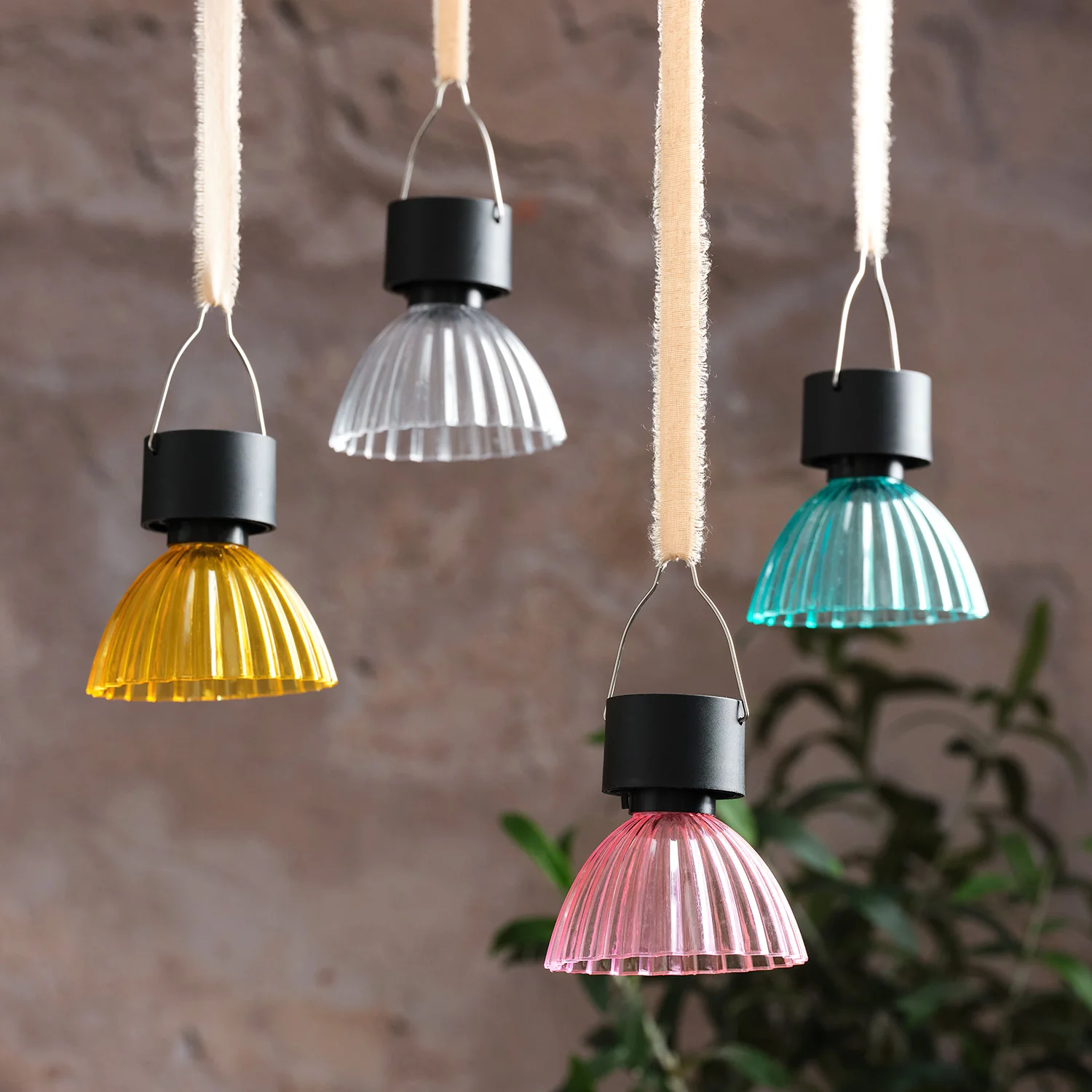 4 Lustre Pastel Solar Hanging Lights - Image 2