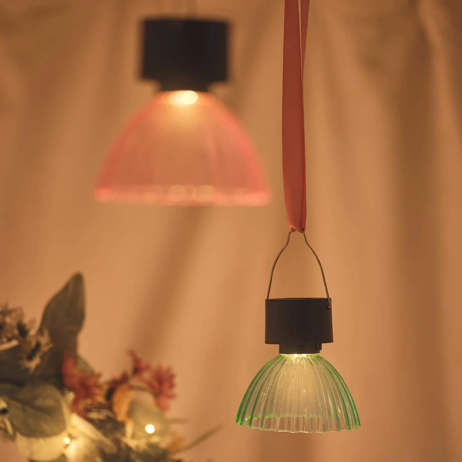 4 Lustre Pastel Solar Hanging Lights - Image 3