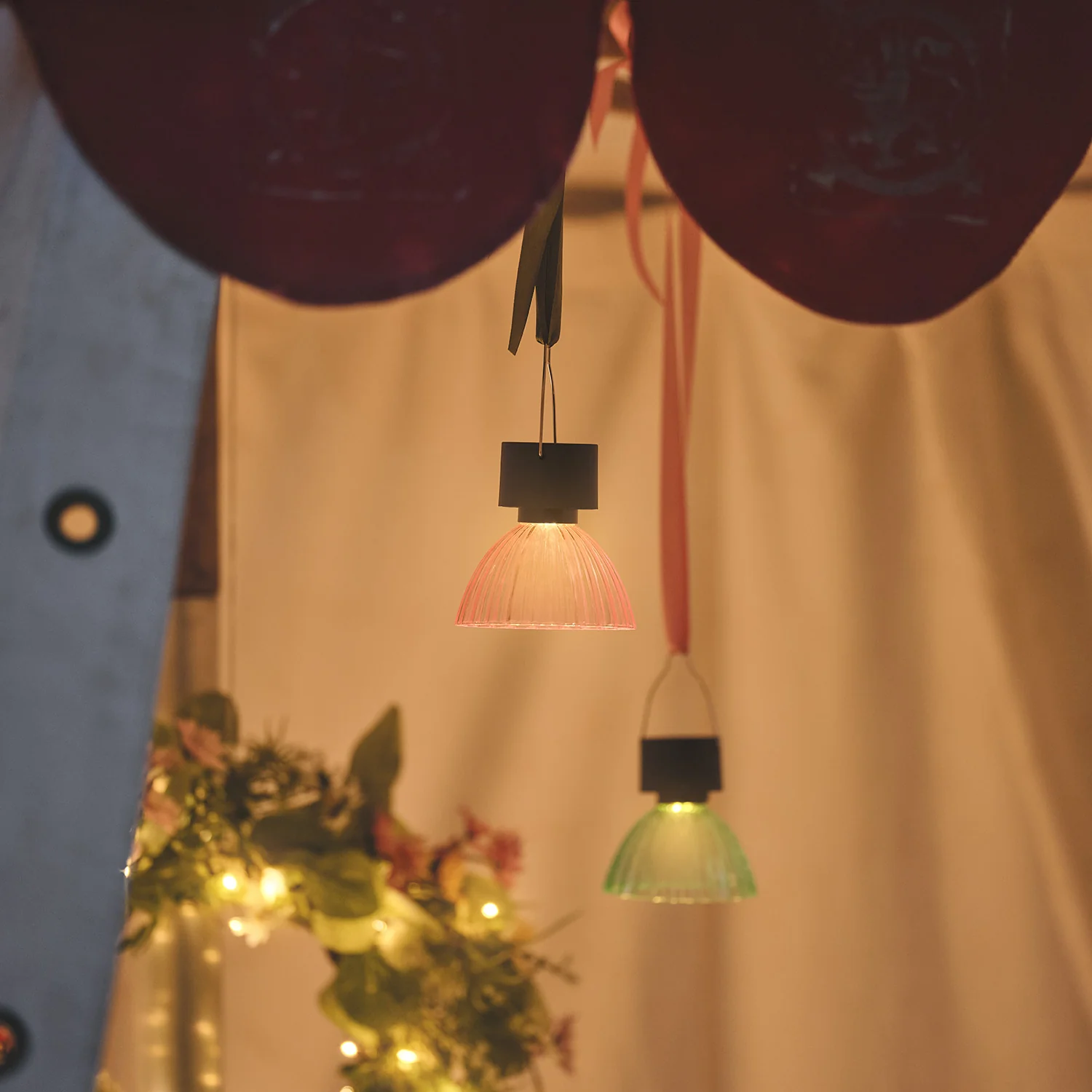 4 Lustre Pastel Solar Hanging Lights - Image 4