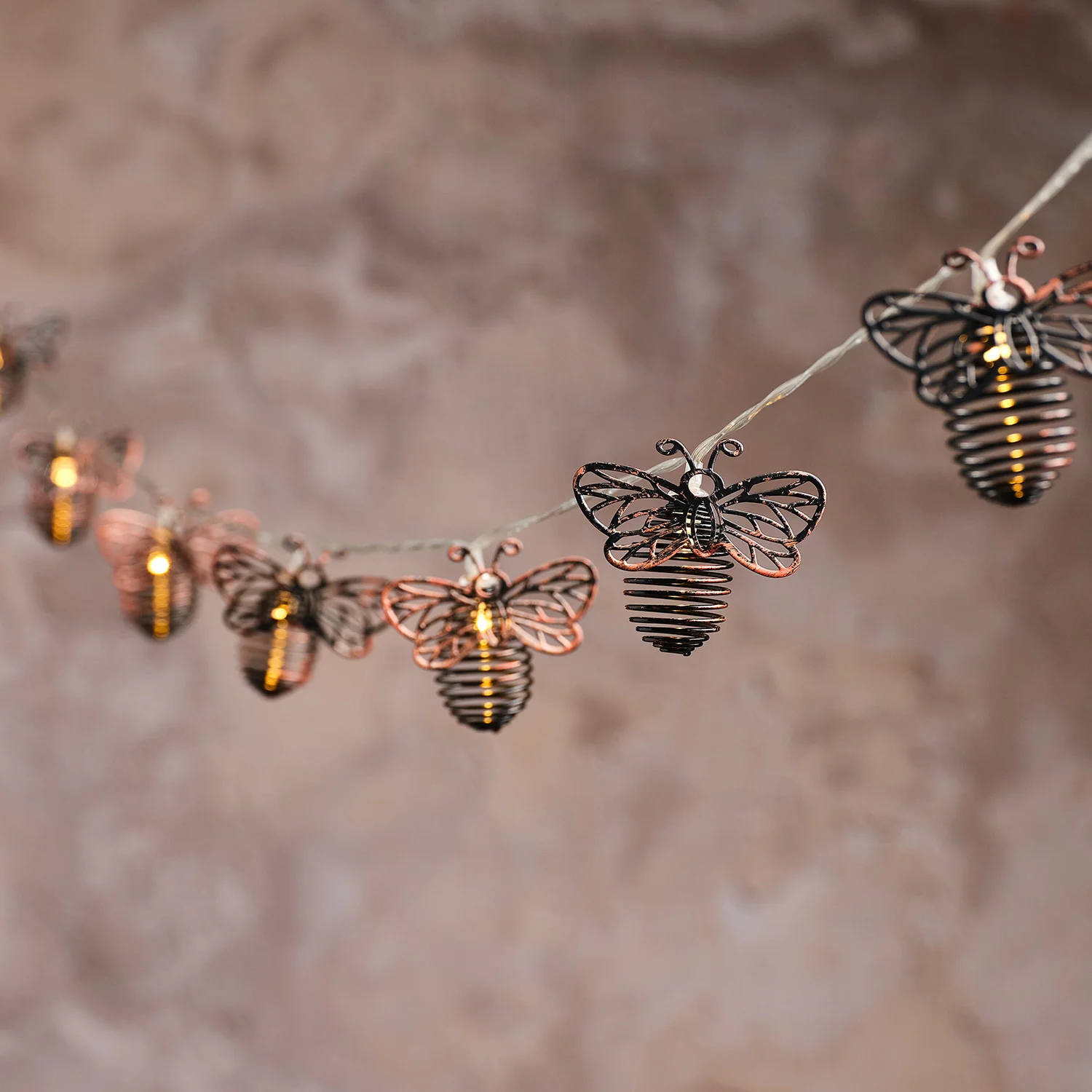 Metal Solar Bee Outdoor Fairy Lights - Image 4