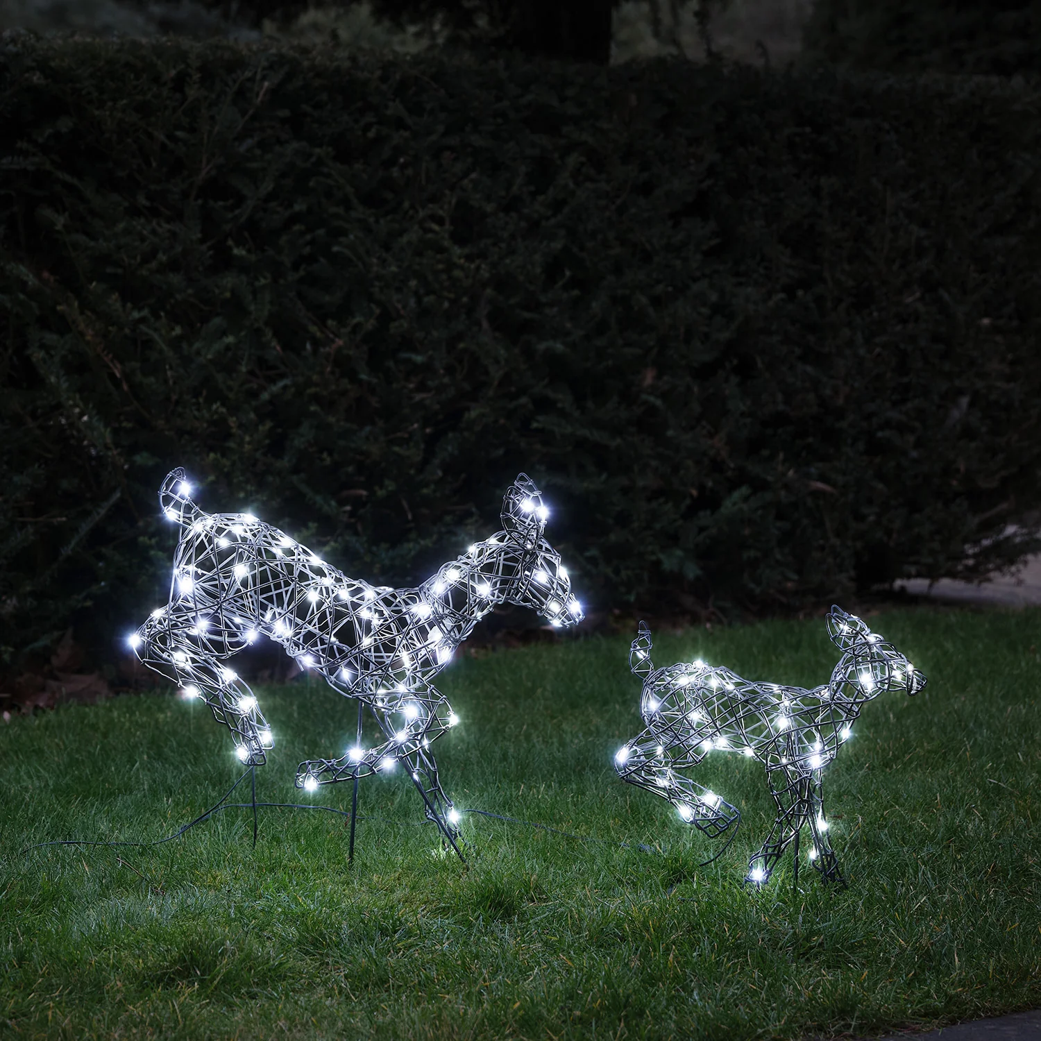 Mini Harlow Leaping Doe & Fawn Light Up Reindeer Duo - Image 3