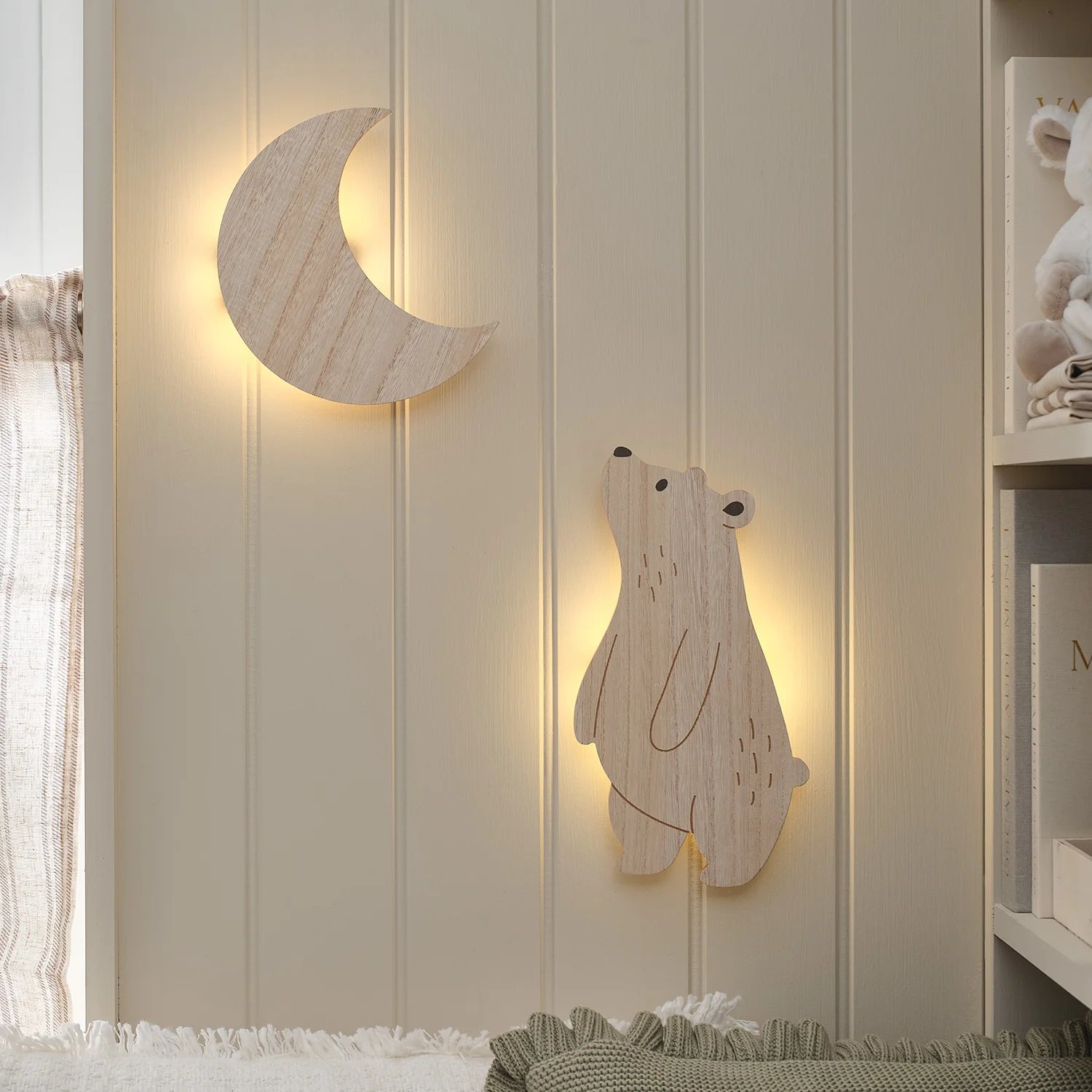 Moonbeam Children's Battery Wall Light - Image 3